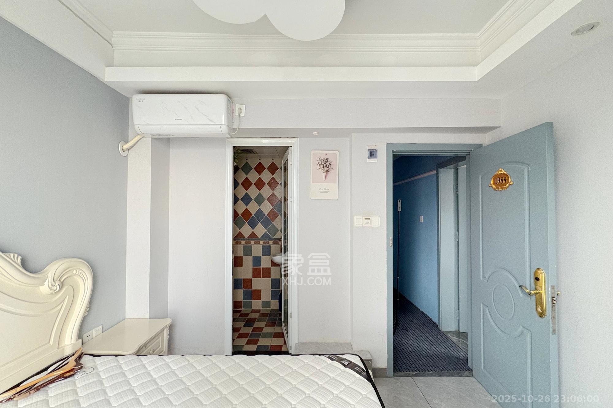 君临国际  5室0厅4卫    150.0万 君临国际  5室0厅4卫    150.0万卧室