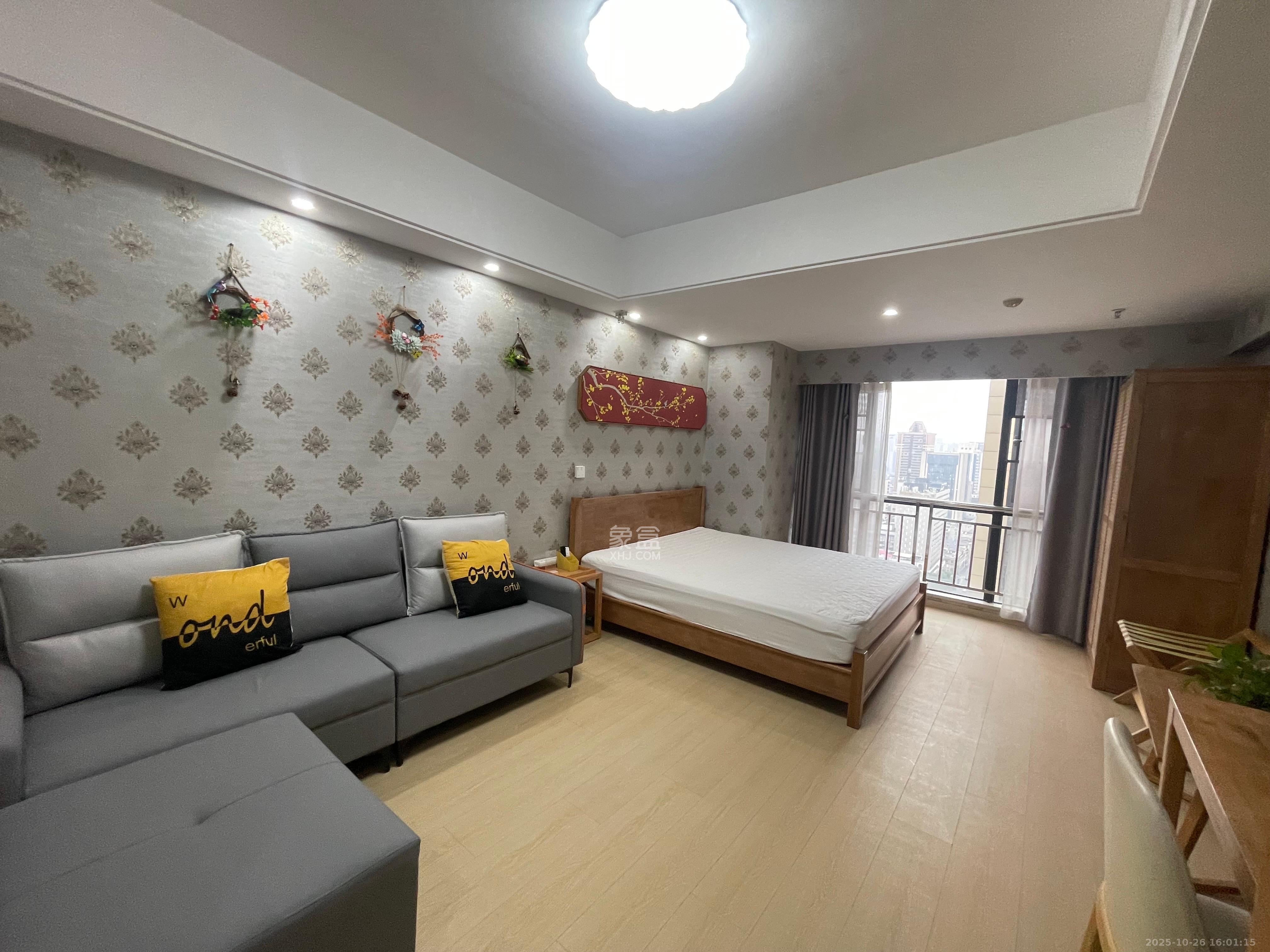 五一钻界  1室1厅1卫    2200.0元/月