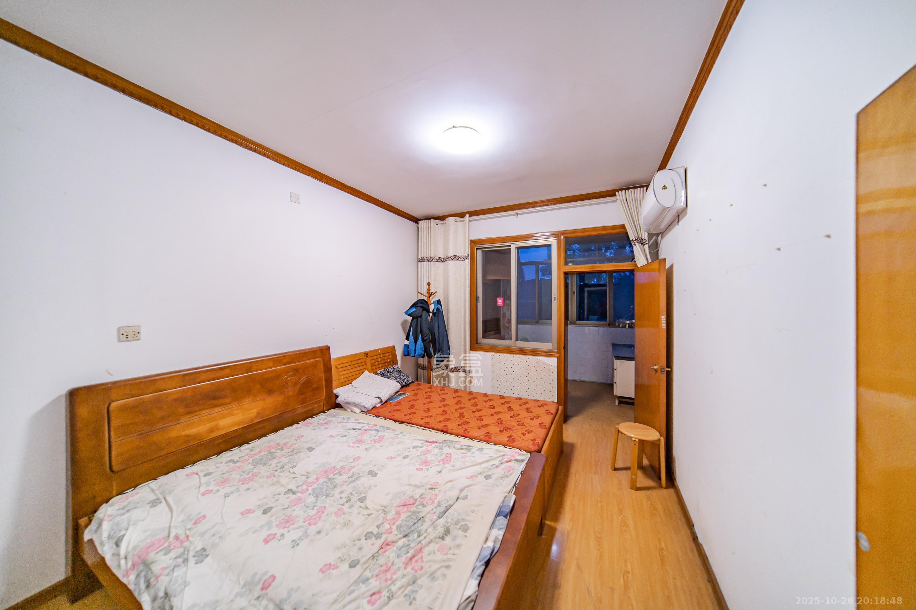 静宜园小区  2室1厅1卫    2500.0元/月 静宜园小区  2室1厅1卫    2500.0元/月室内图