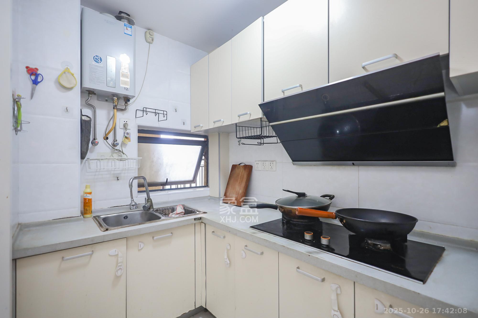 兰亭都荟（璟峰苑）  3室2厅1卫    98.0万厨房