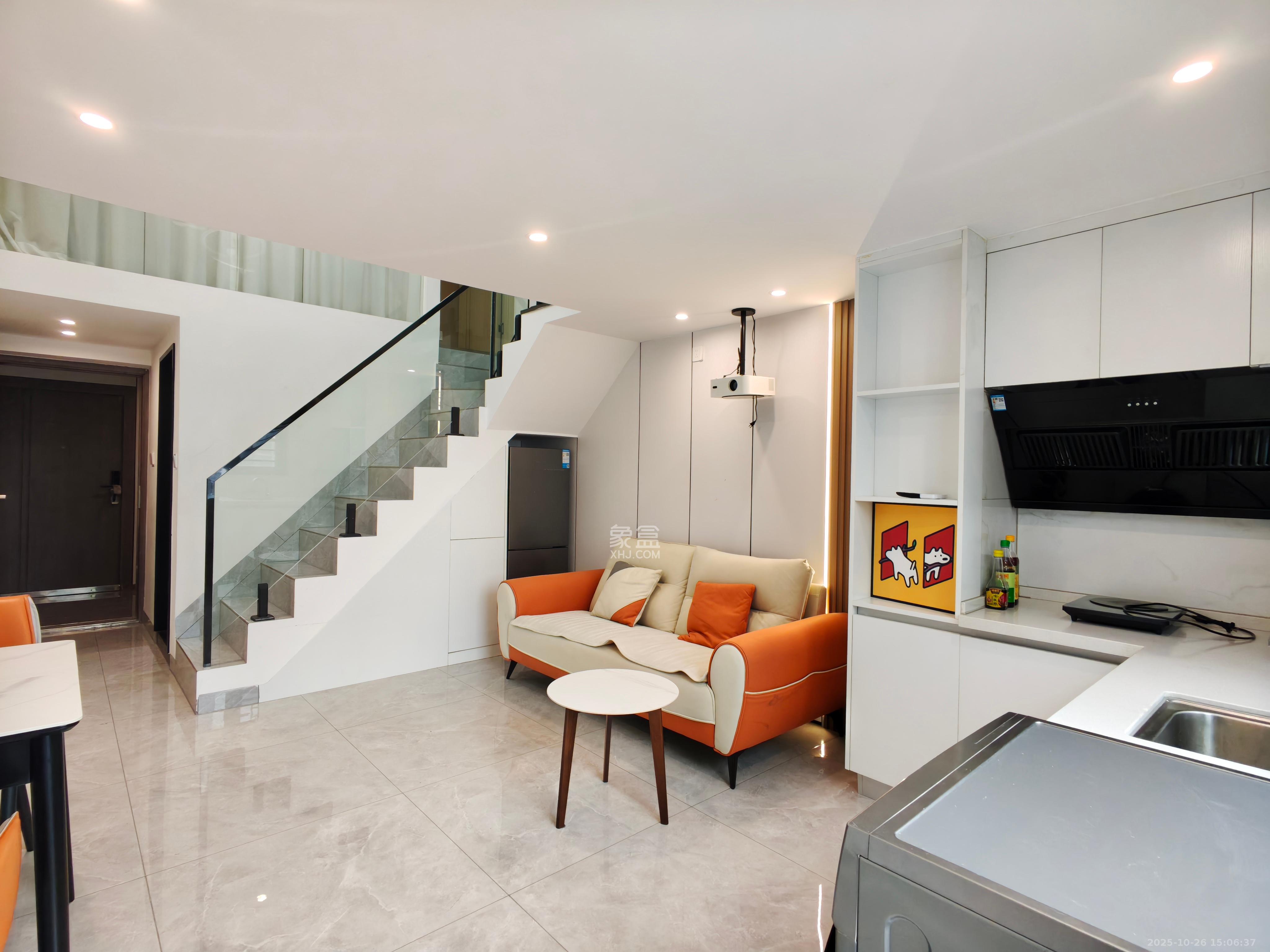 卓越中寰 2室1厅1卫 2850.0元/月 卓越中寰 2室1厅1卫 2850.0元/月室内图