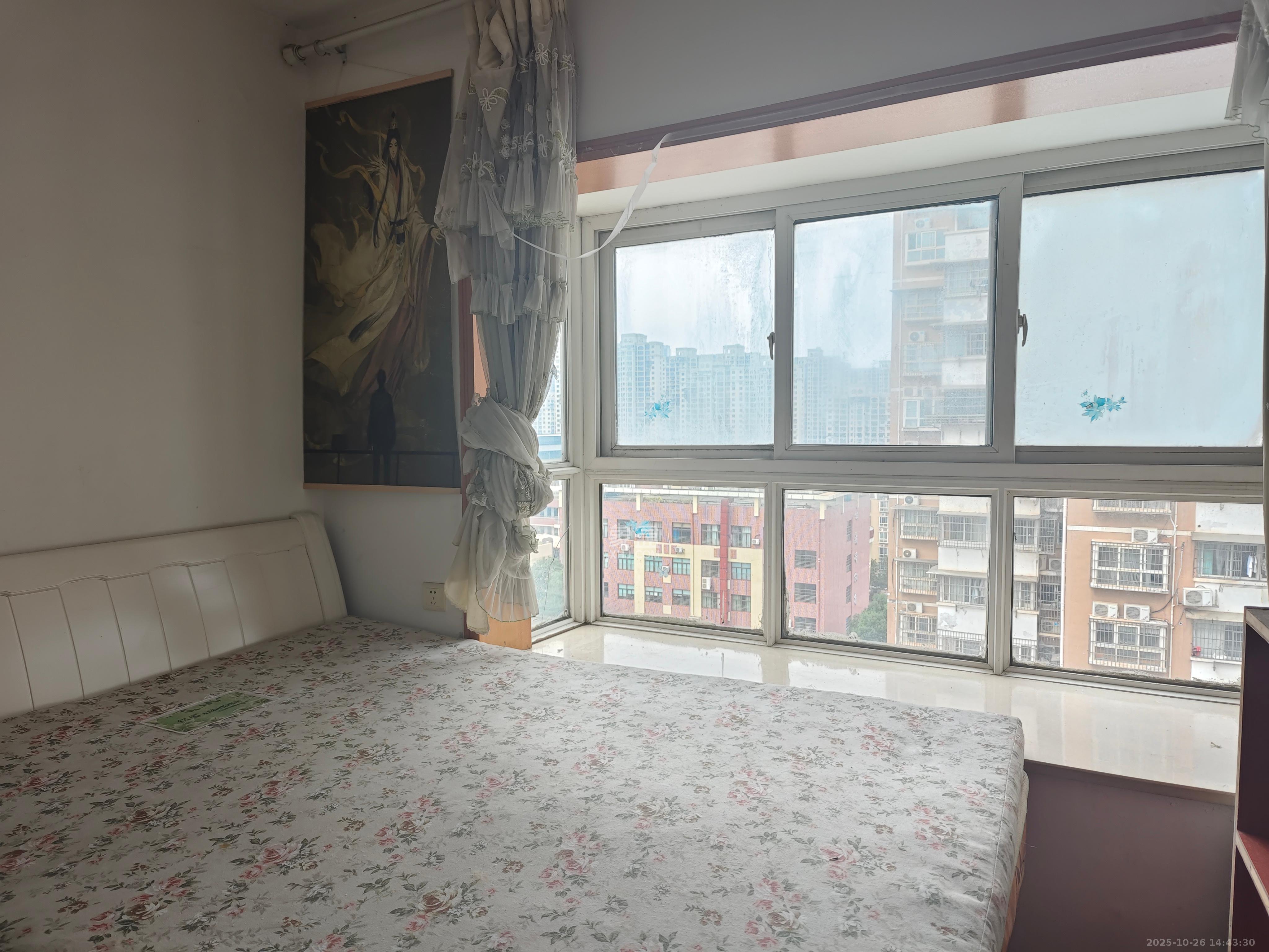 德润园  2室2厅1卫    1900.0元/月室内图