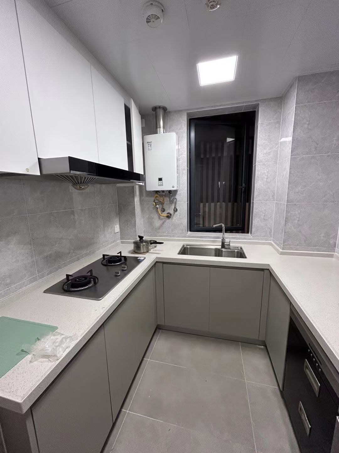 华润中心二期东悦府  2室2厅1卫    210.0万客厅