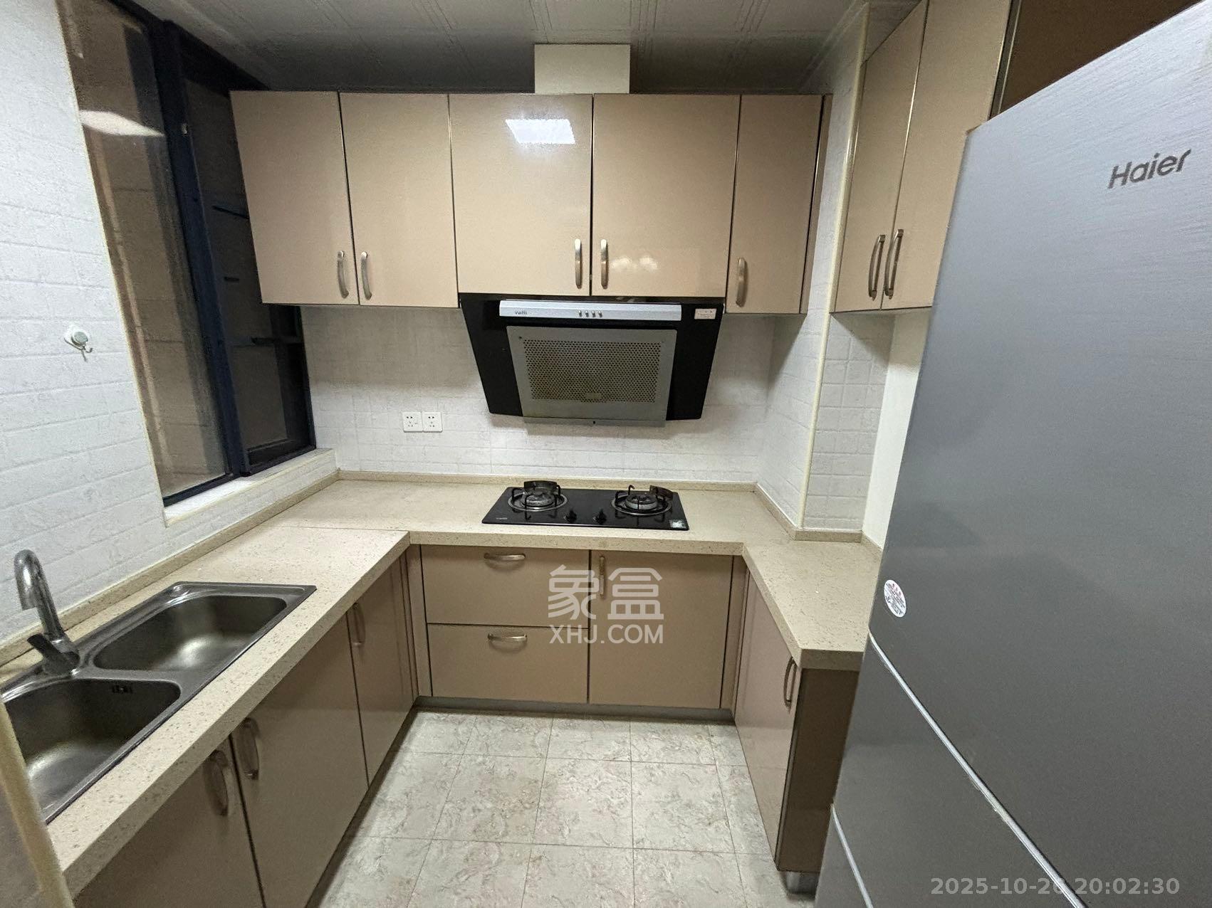 复地崑玉国际一期 1室2厅1卫 4200.0元/月 复地崑玉国际一期 1室2厅1卫 4200.0元/月室内图