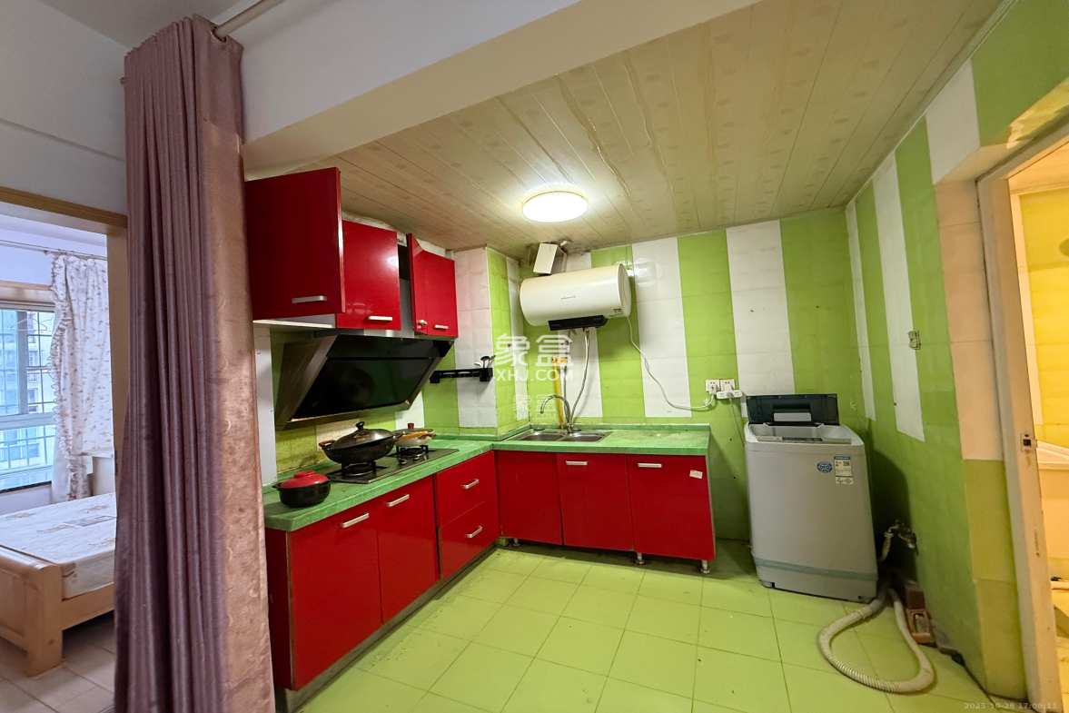 开源鑫苑 2室2厅1卫 1300.0元/月 开源鑫苑 2室2厅1卫 1300.0元/月室内图