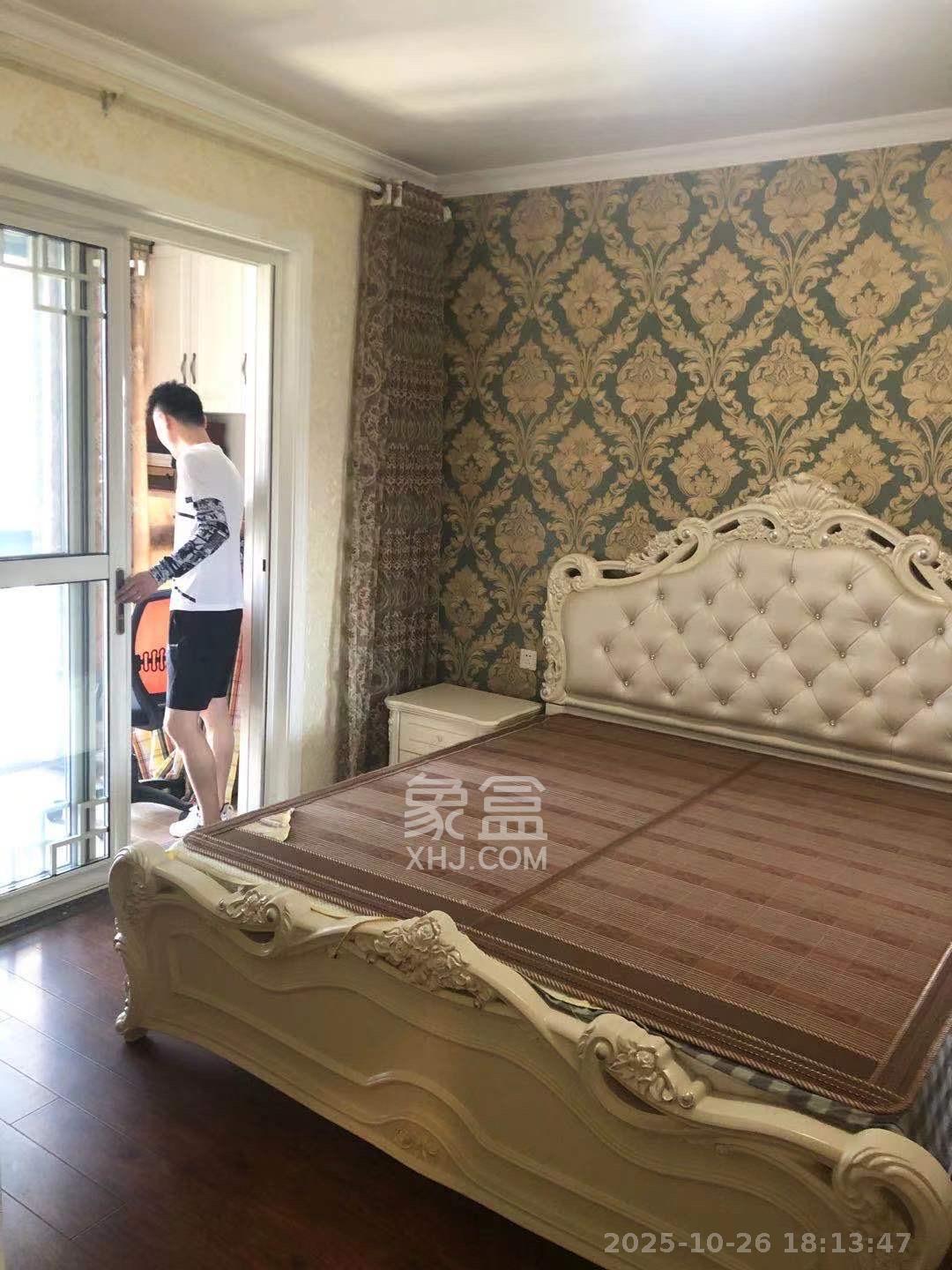 星电恬园 4室2厅2卫 3400.0元/月 星电恬园 4室2厅2卫 3400.0元/月室内图