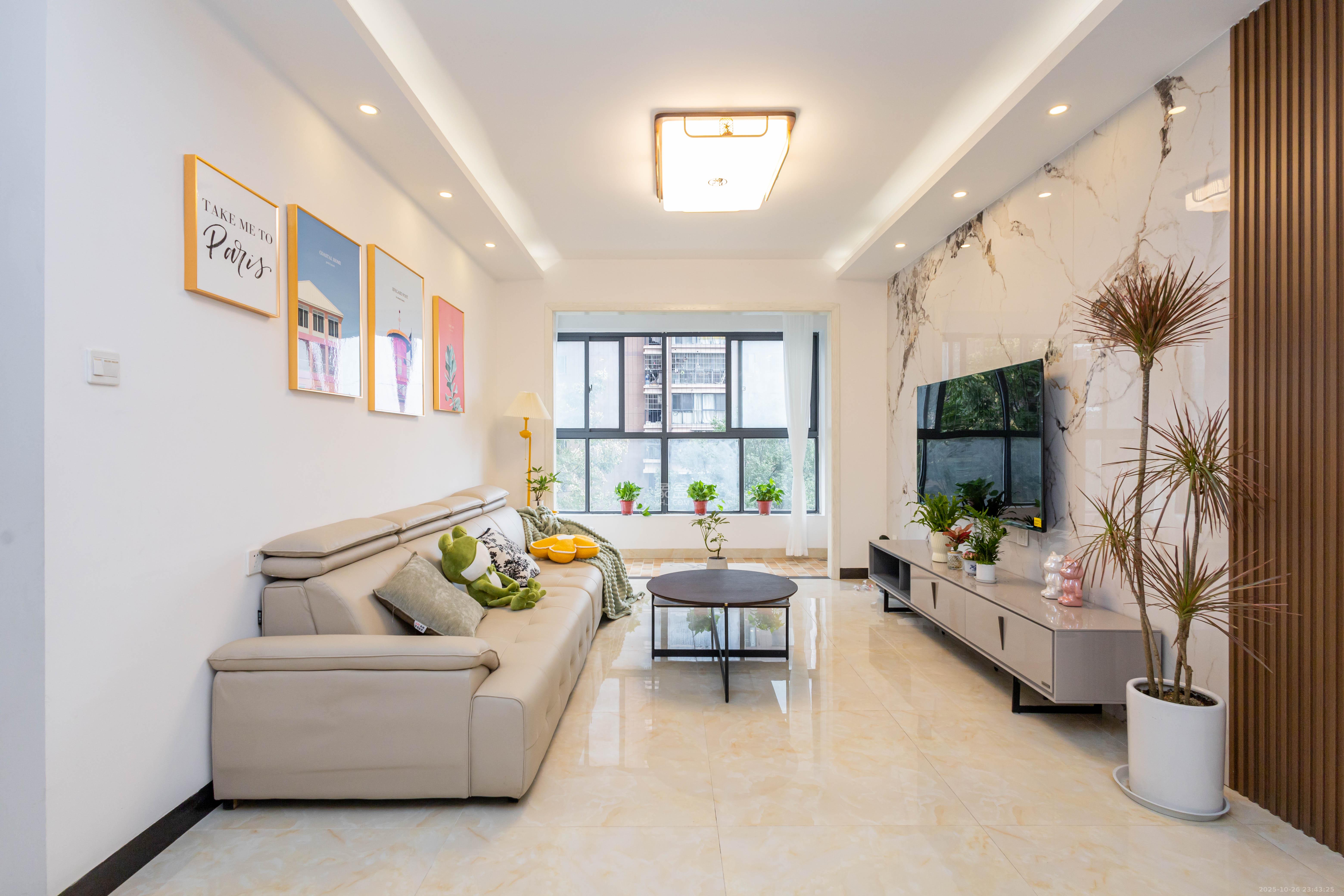 中欣楚天雅郡  3室2厅1卫    60.8万客厅