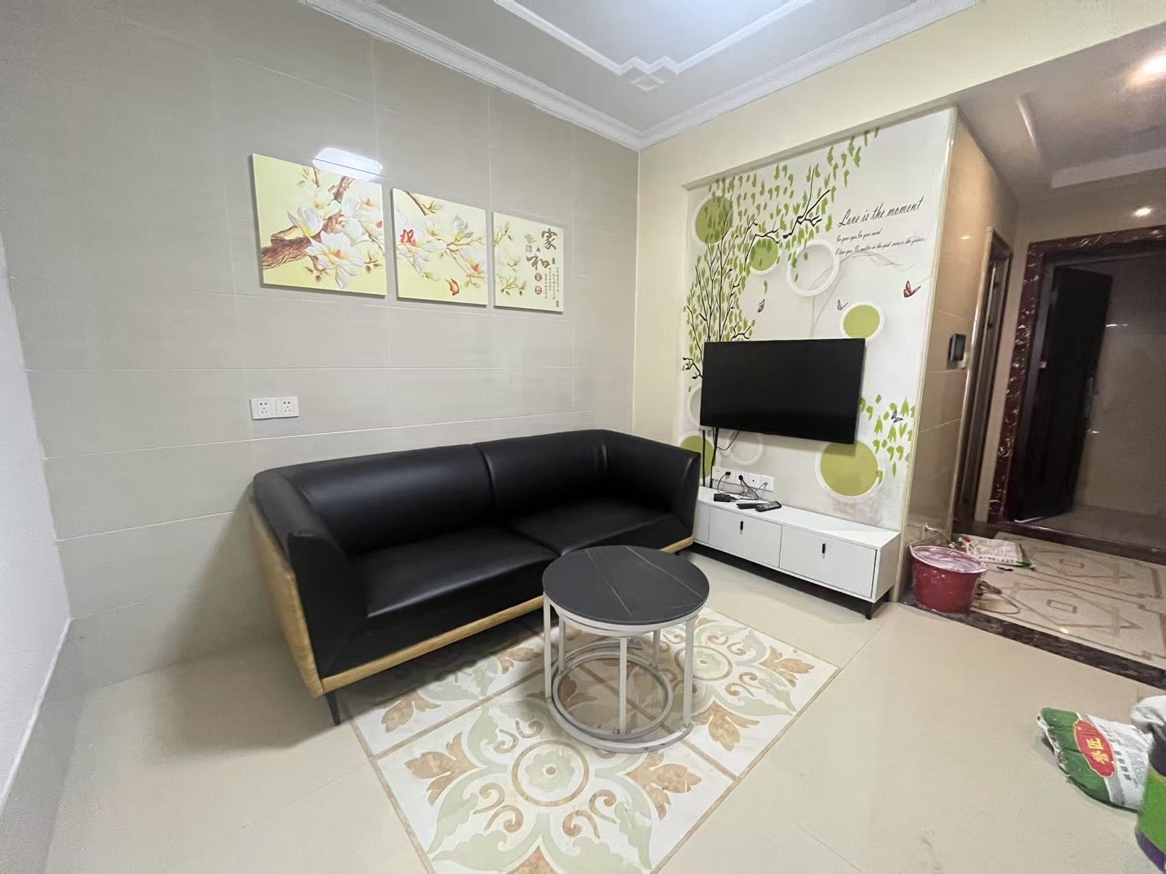 英伦首府金域豪廷  1室0厅0卫    25.0万客厅