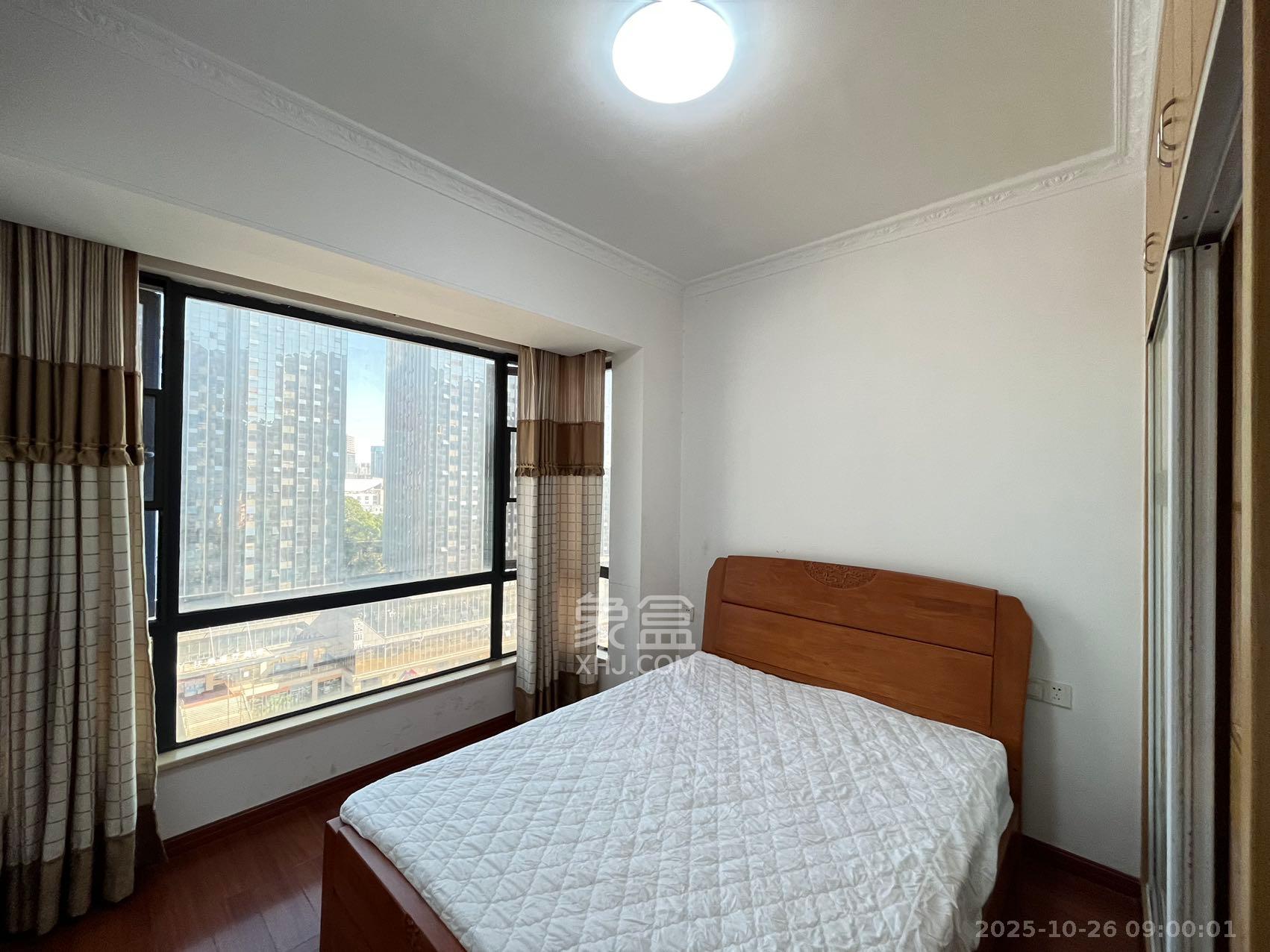 中南红领邦（红星嘉和苑）  3室1厅2卫    2400.0元/月室内图