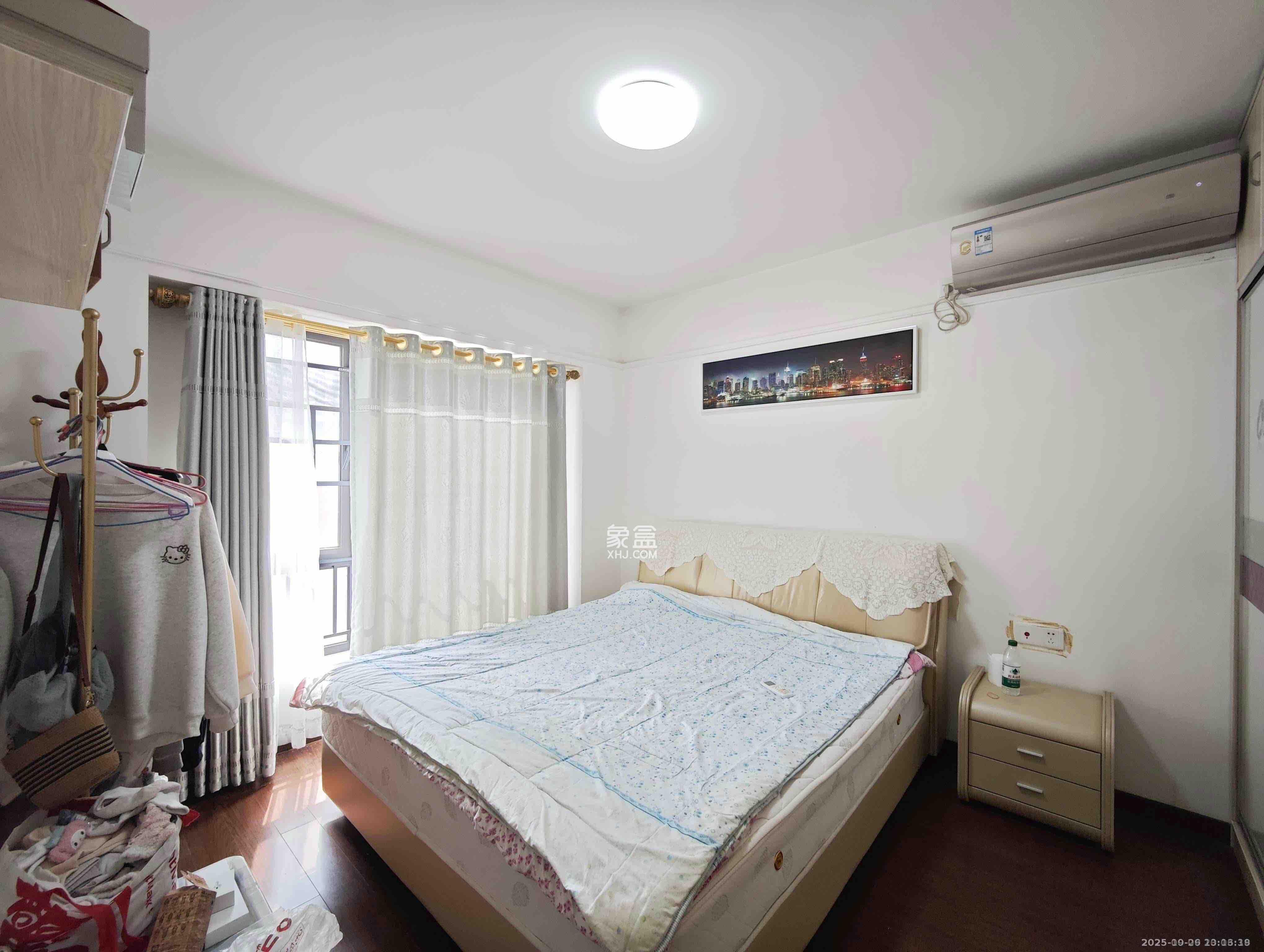 万科魅力之城非凡里  3室1厅2卫    2600.0元/月室内图