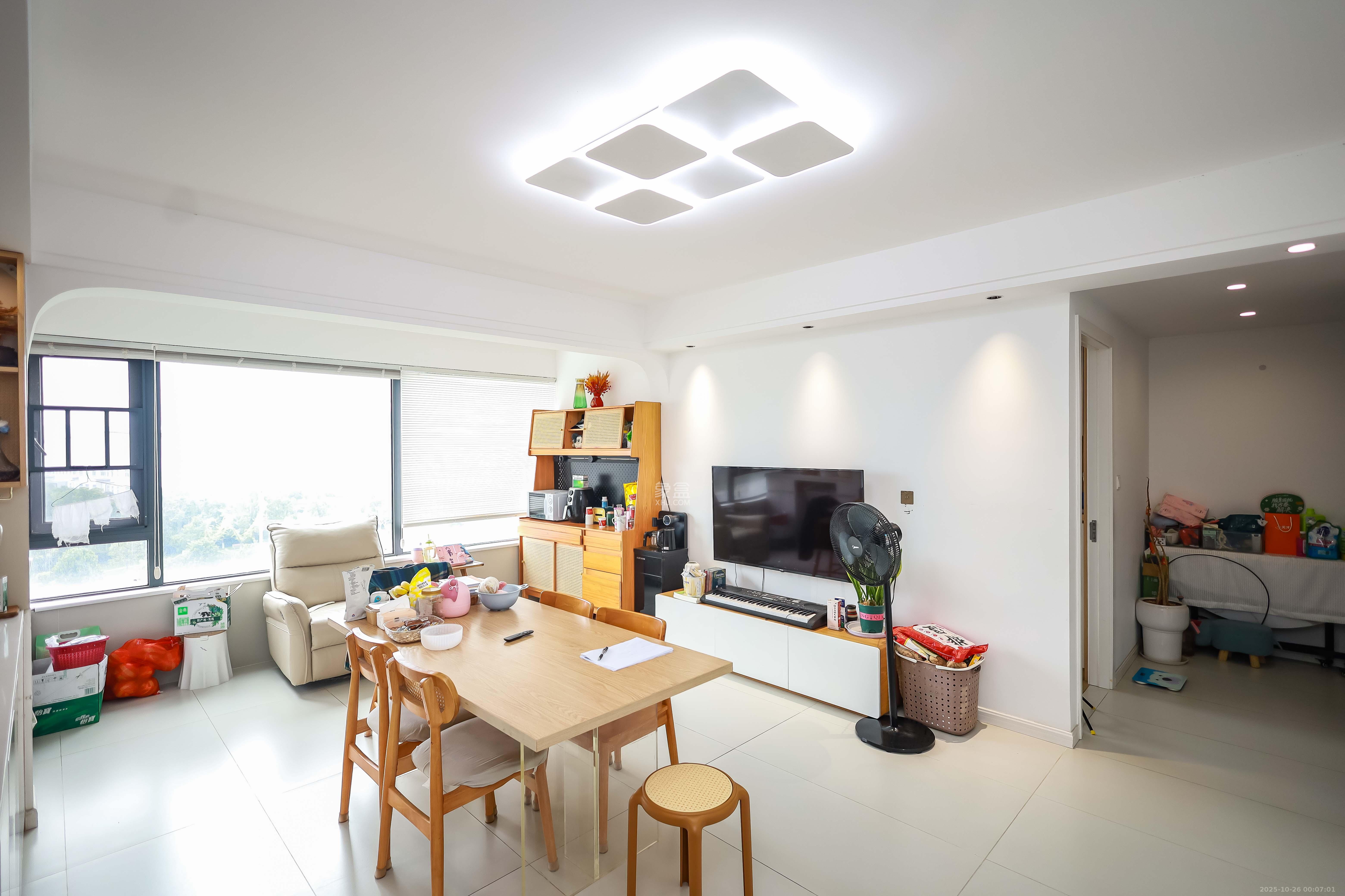 保利恒伟时光印象  4室2厅2卫    118.0万 保利恒伟时光印象  4室2厅2卫    118.0万客厅