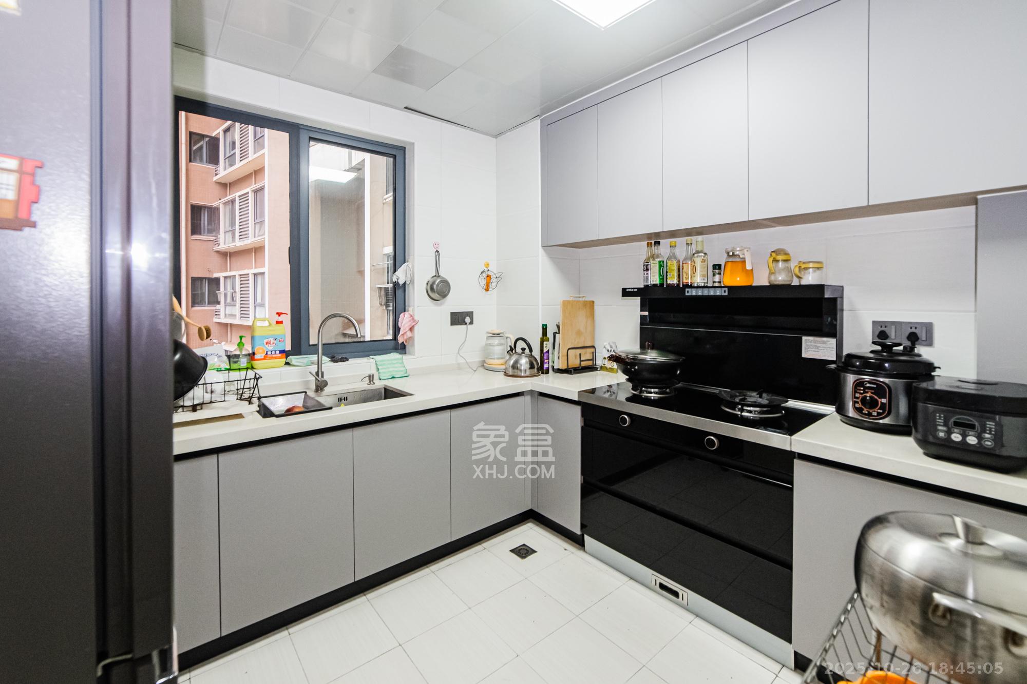 湘江北尚  2室2厅1卫    106.0万 湘江北尚  2室2厅1卫    106.0万厨房