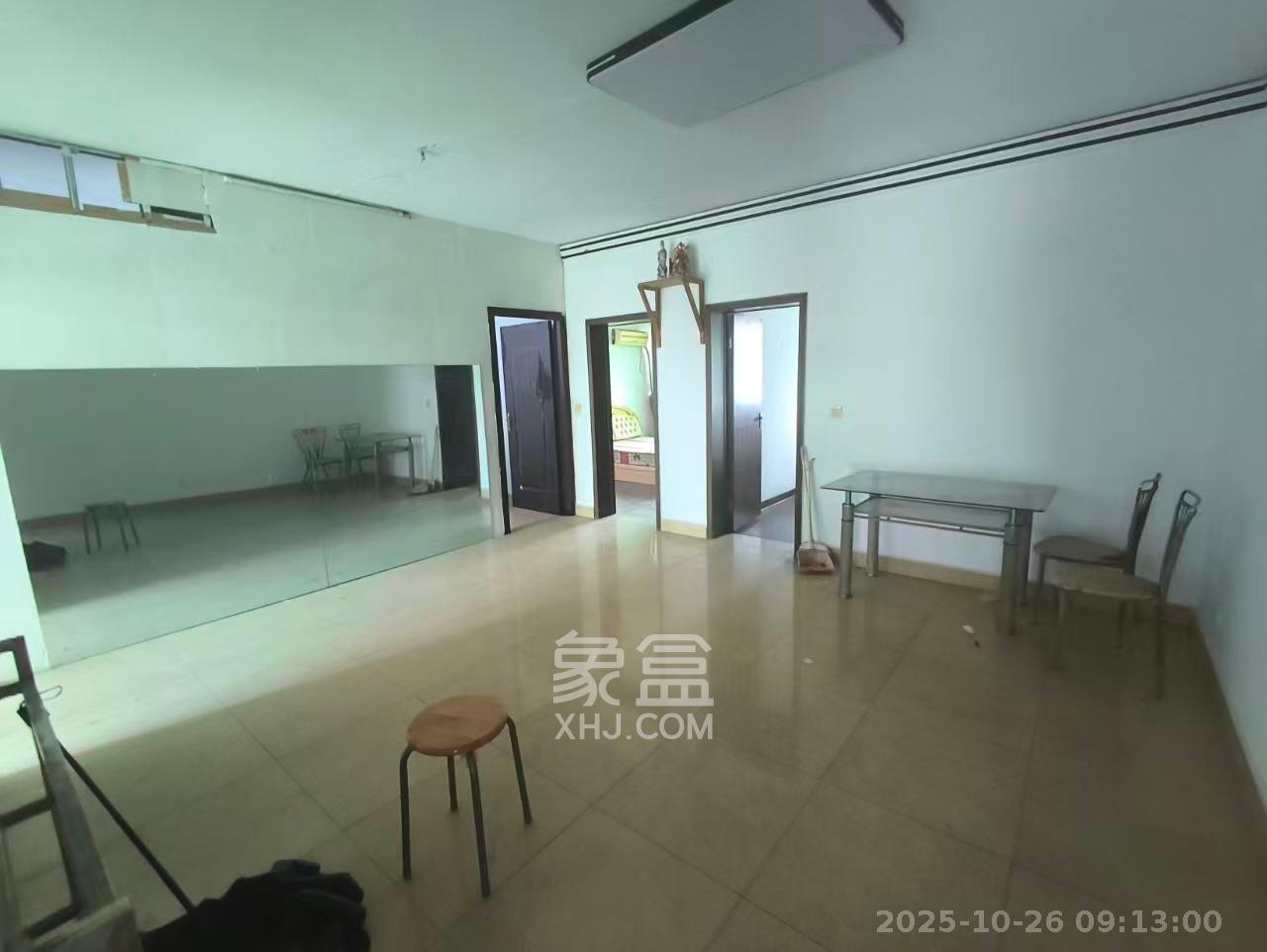 华信小区  3室2厅1卫    800.0元/月室内图1