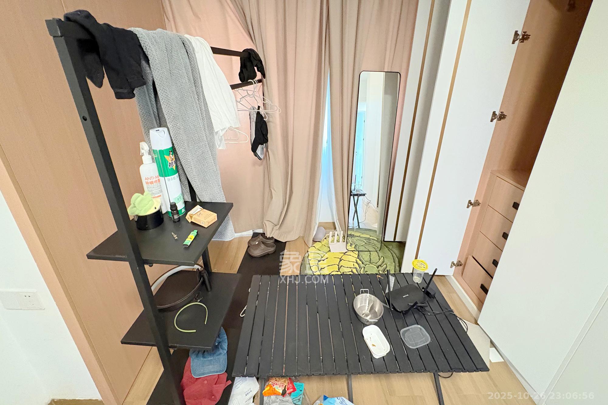 新富城 3室2厅1卫 110.0万 新富城 3室2厅1卫 110.0万阳台