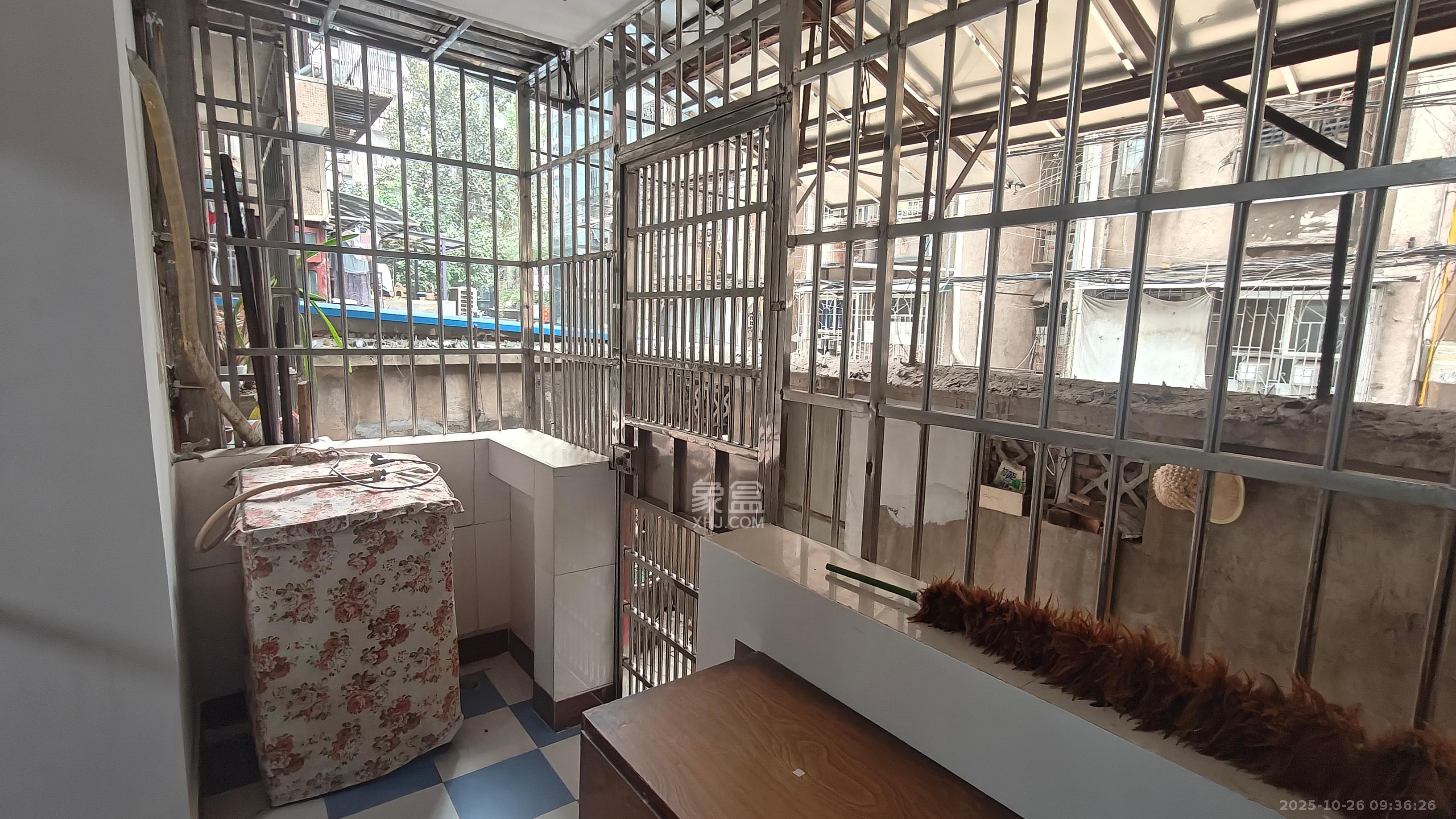 向韶村  2室1厅1卫    2500.0元/月 向韶村  2室1厅1卫    2500.0元/月室内图