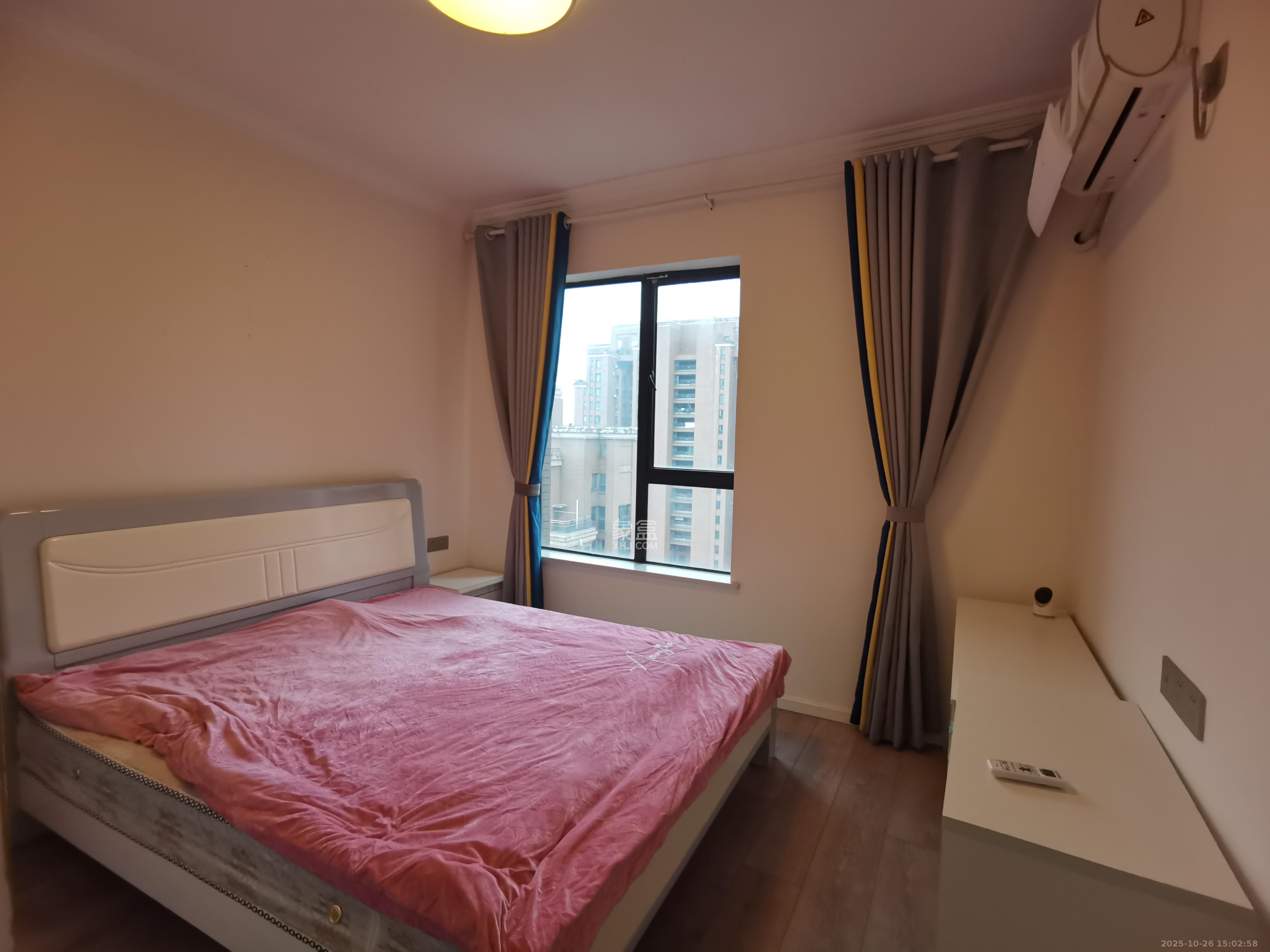 三一街区 3室2厅2卫 2300.0元/月 三一街区 3室2厅2卫 2300.0元/月室内图