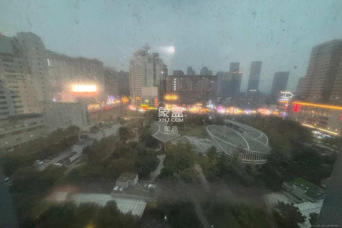 壹号公馆  1室1厅1卫    2000.0元/月 壹号公馆  1室1厅1卫    2000.0元/月室内图