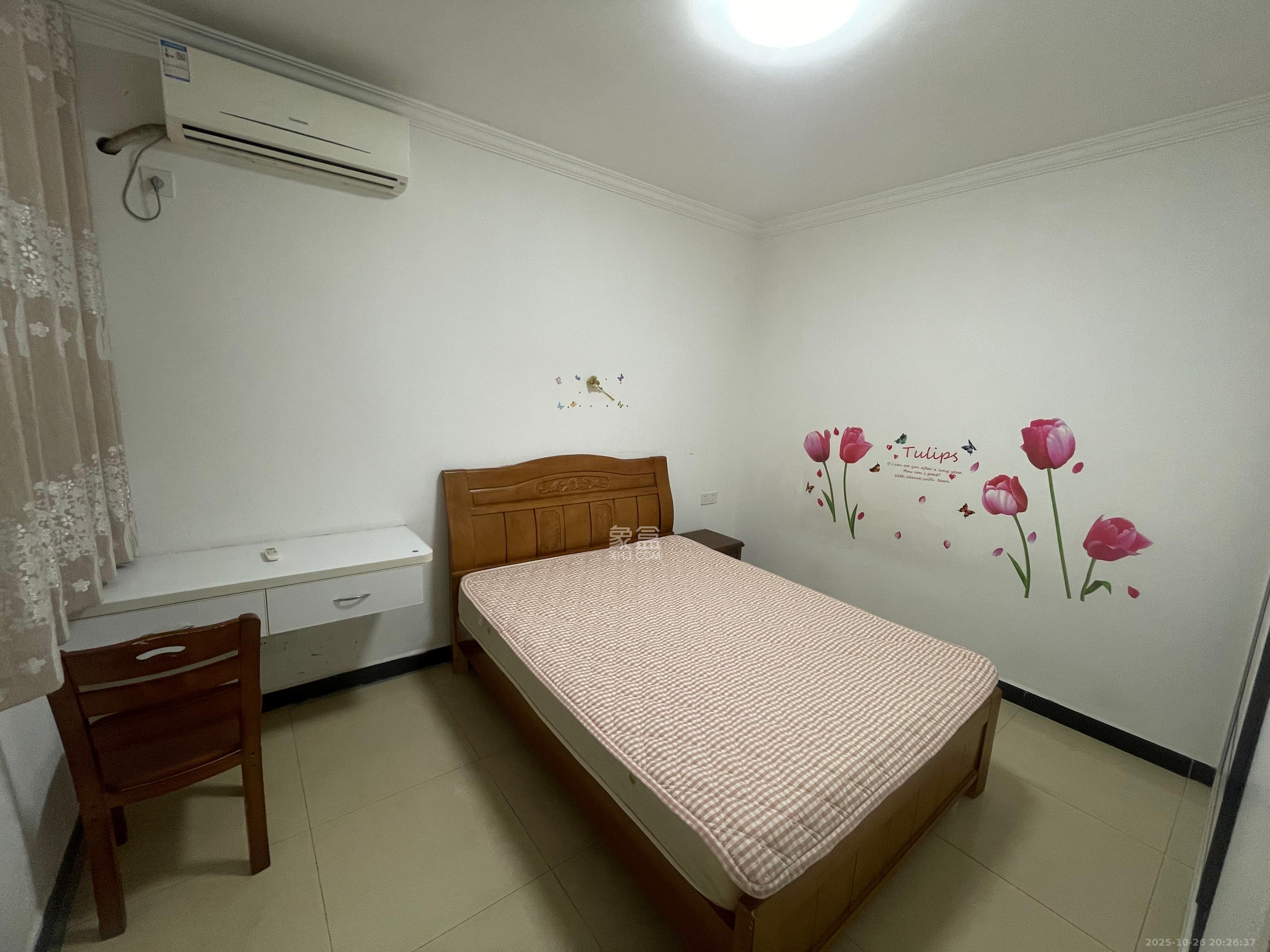 圭塘三小区  2室2厅1卫    2400.0元/月室内图