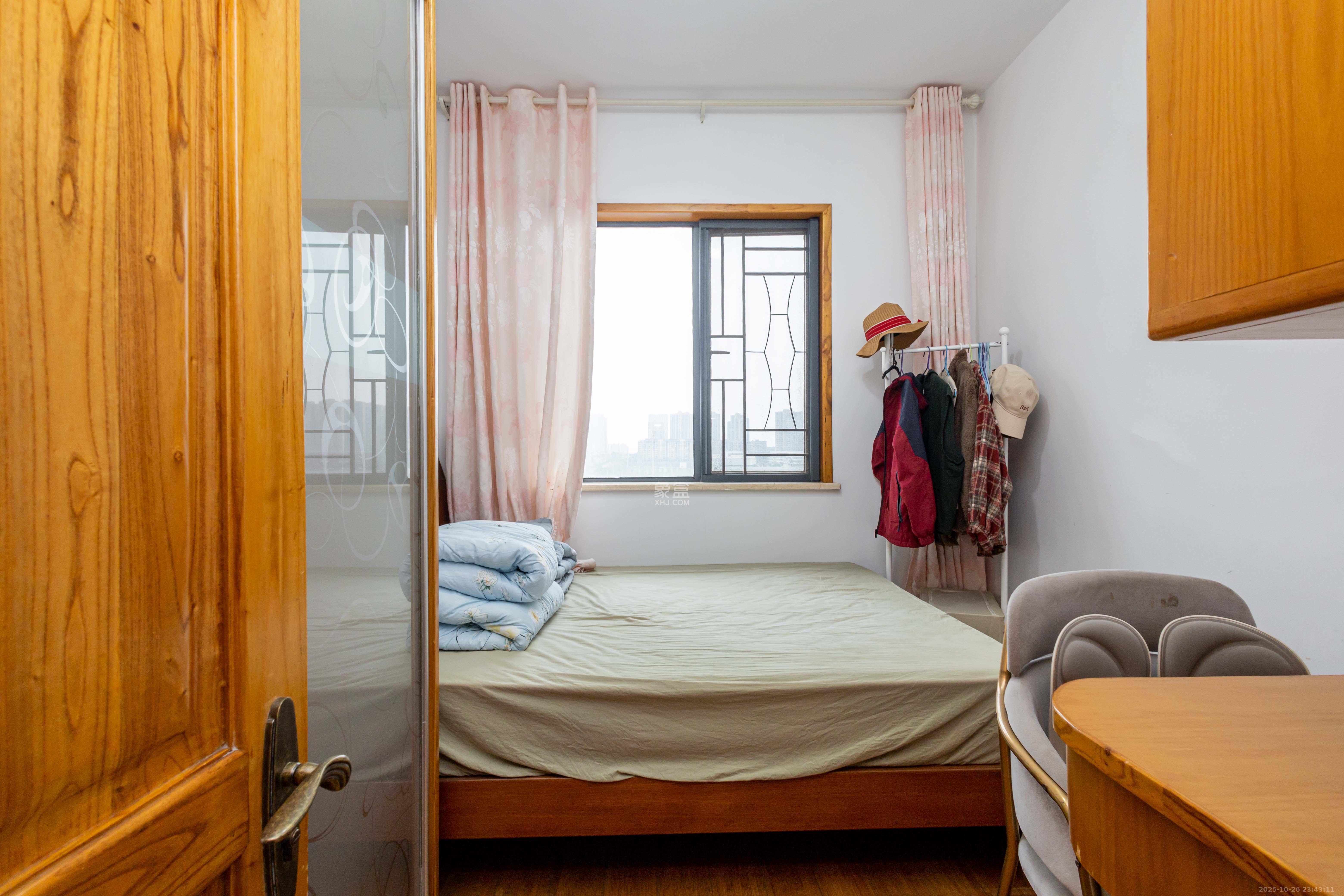 中国铁建国际城一期  3室2厅1卫    49.0万卧室