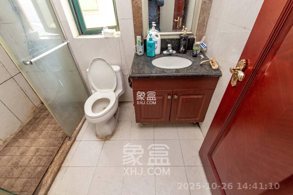 恒大绿洲  3室2厅2卫    2600.0元/月室内图