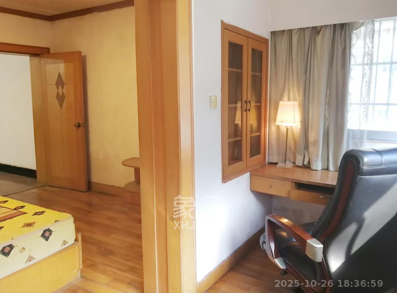 金帆小区  3室1厅1卫    1700.0元/月室内图