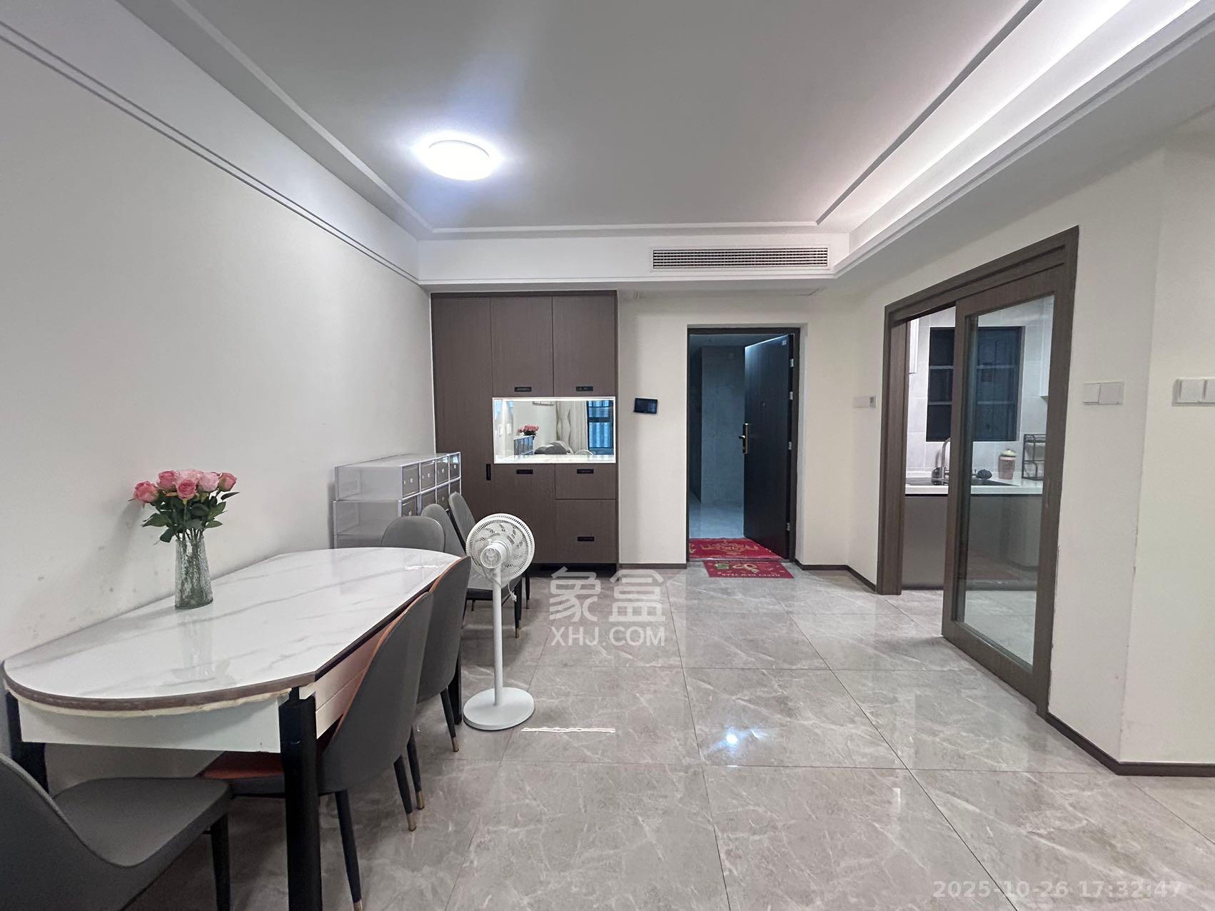 滨江府1913  4室2厅2卫    4800.0元/月 滨江府1913  4室2厅2卫    4800.0元/月室内图1