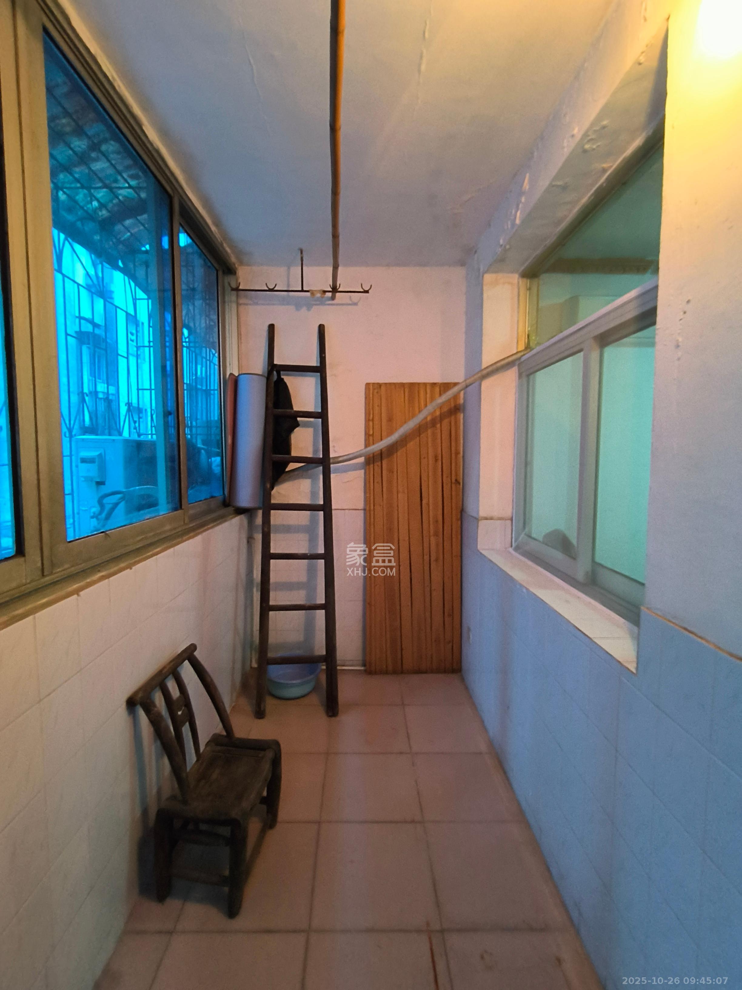 东广济桥社区  3室1厅1卫    2000.0元/月室内图