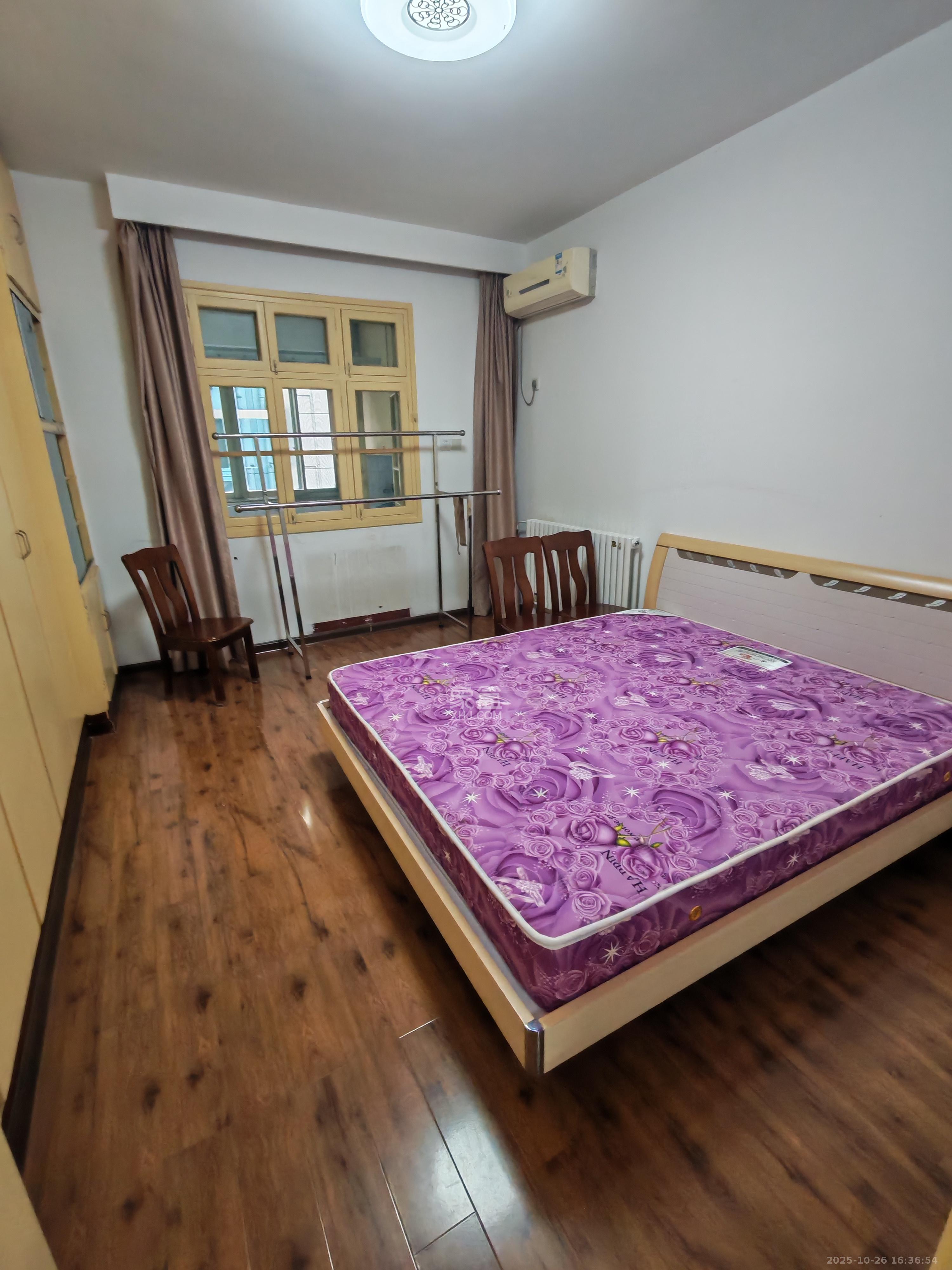 省政府机关二院  1室0厅0卫    2800.0元/月 省政府机关二院  1室0厅0卫    2800.0元/月室内图