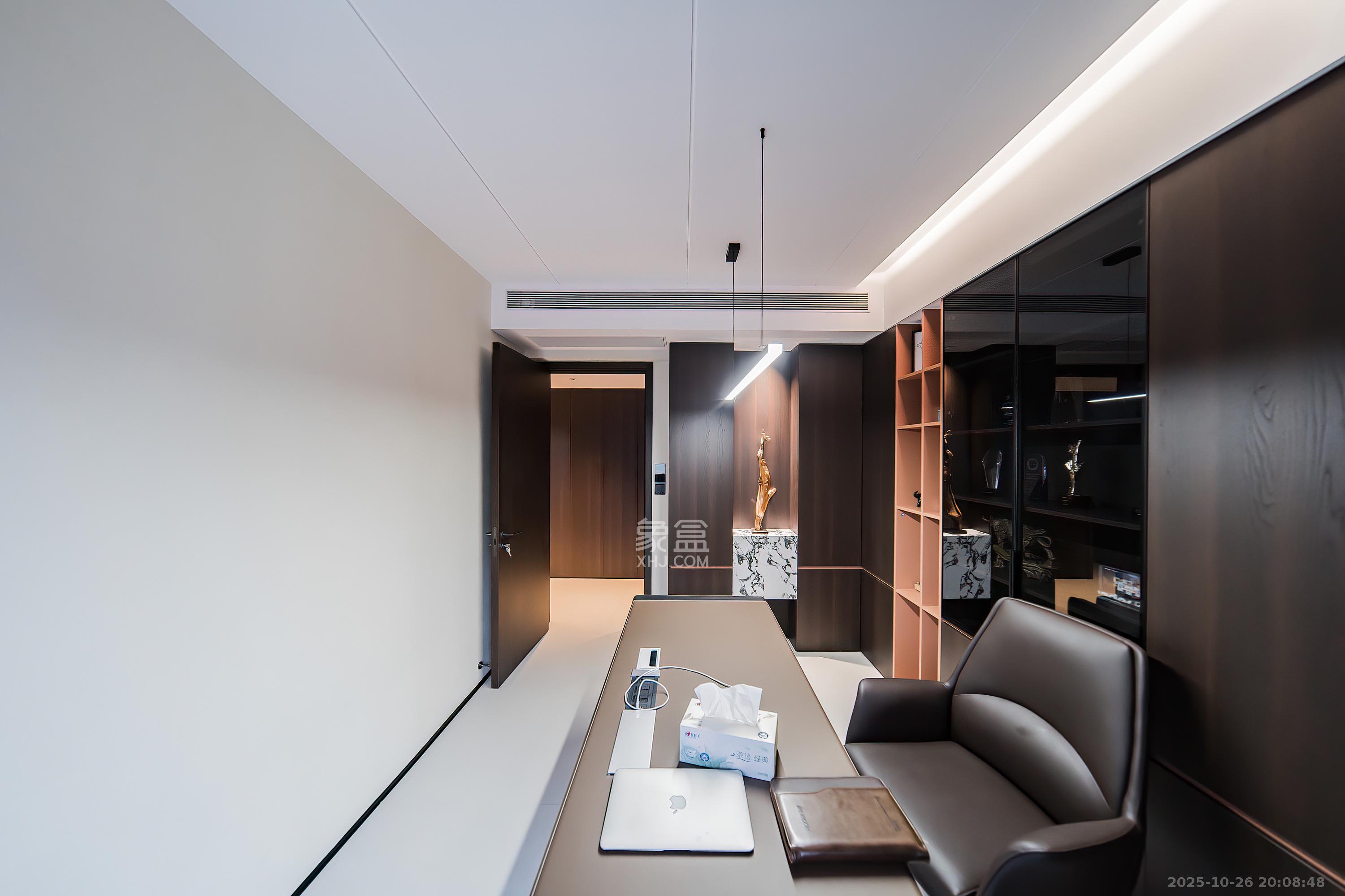 城发恒伟洋湖映2009  4室2厅3卫    400.0万 城发恒伟洋湖映2009  4室2厅3卫    400.0万卧室