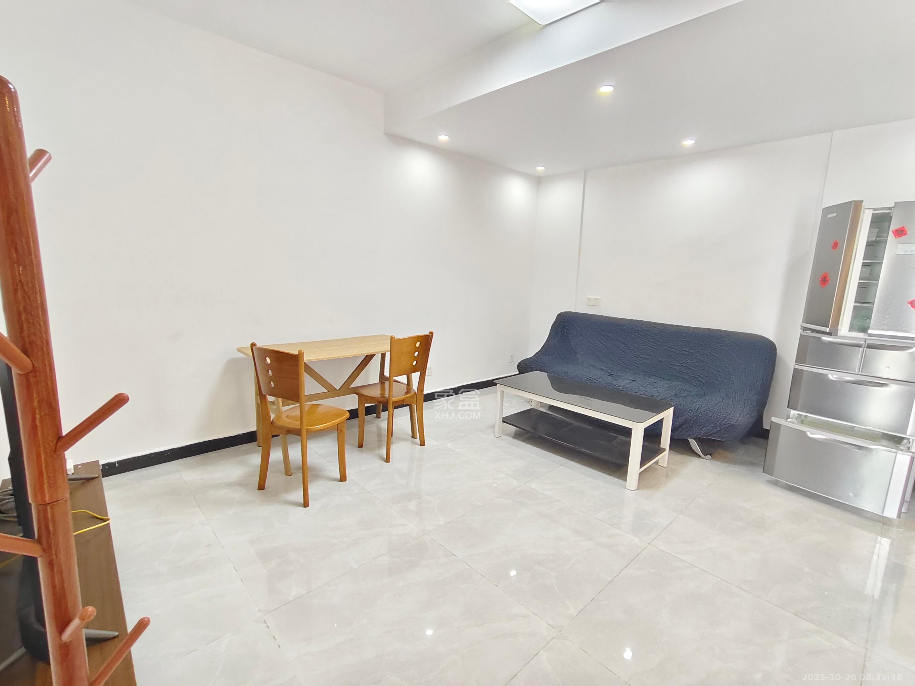 洋湖18克拉(旷远洋湖18克拉)  2室1厅1卫    2200.0元/月 洋湖18克拉(旷远洋湖18克拉)  2室1厅1卫    2200.0元/月室内图