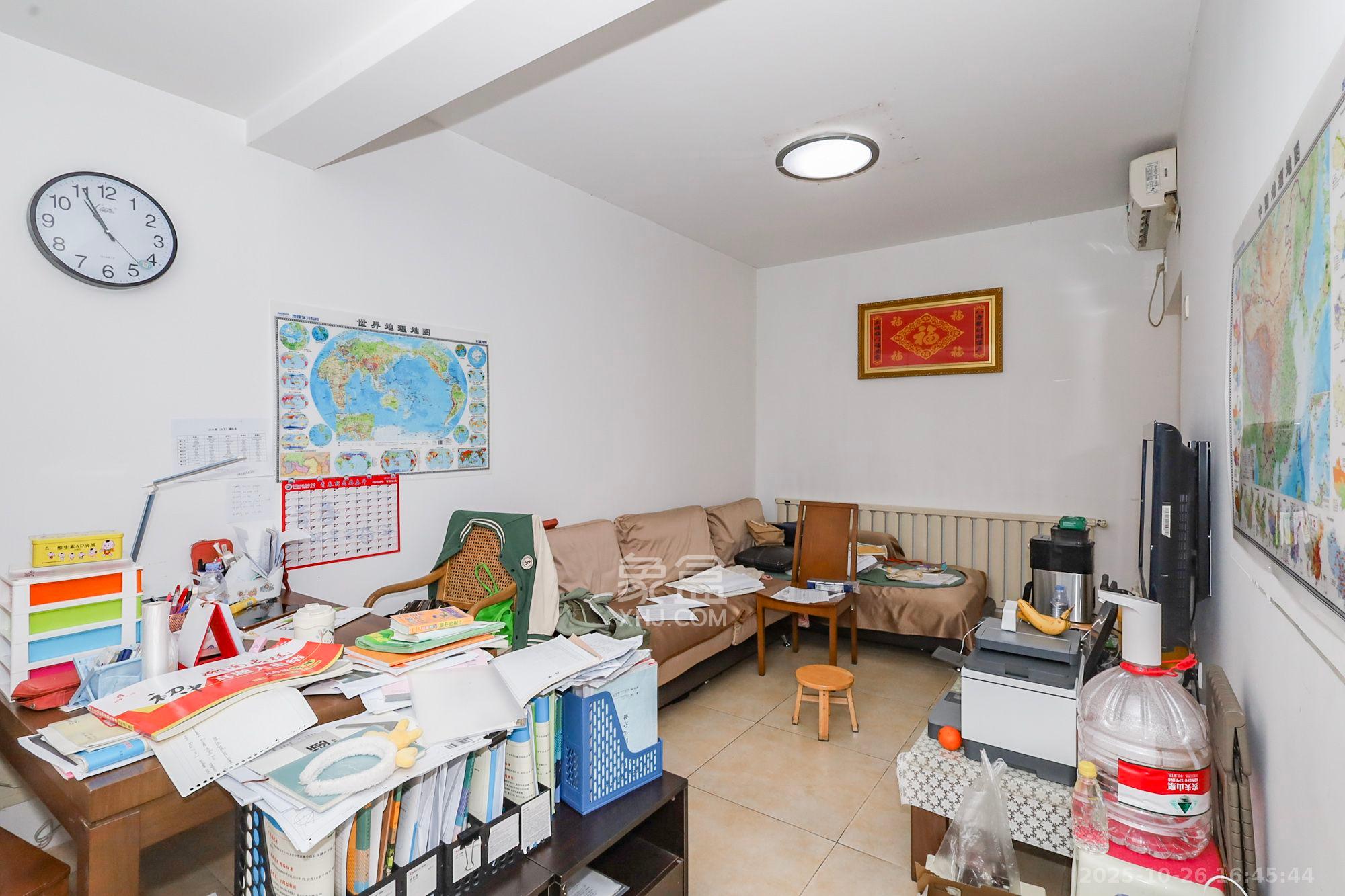 旭辉藏郡（藏郡、旭湘华府)  3室2厅2卫    2400.0元/月室内图