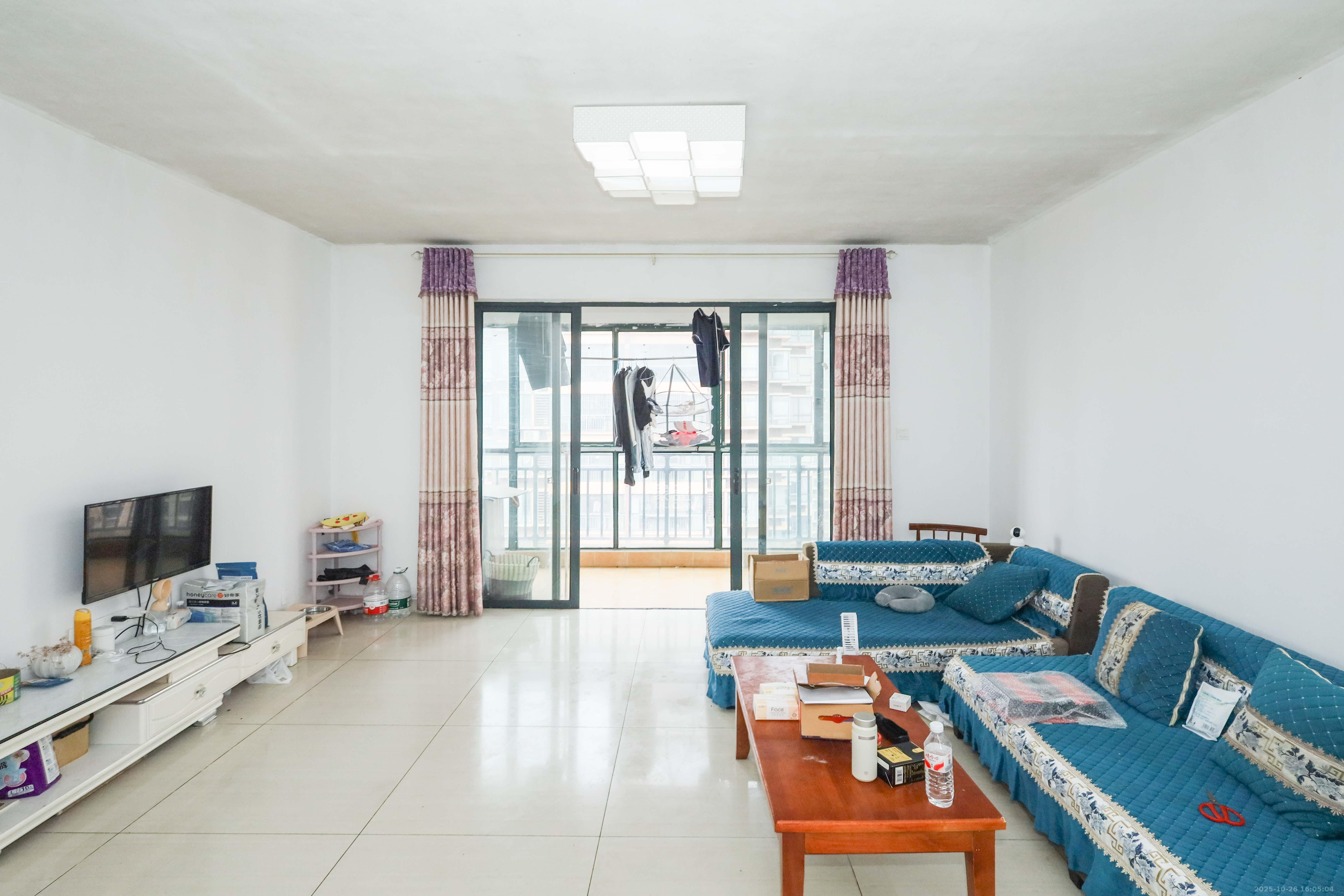 麓谷公馆(涉外国际公馆)  2室2厅1卫    72.0万 麓谷公馆(涉外国际公馆)  2室2厅1卫    72.0万