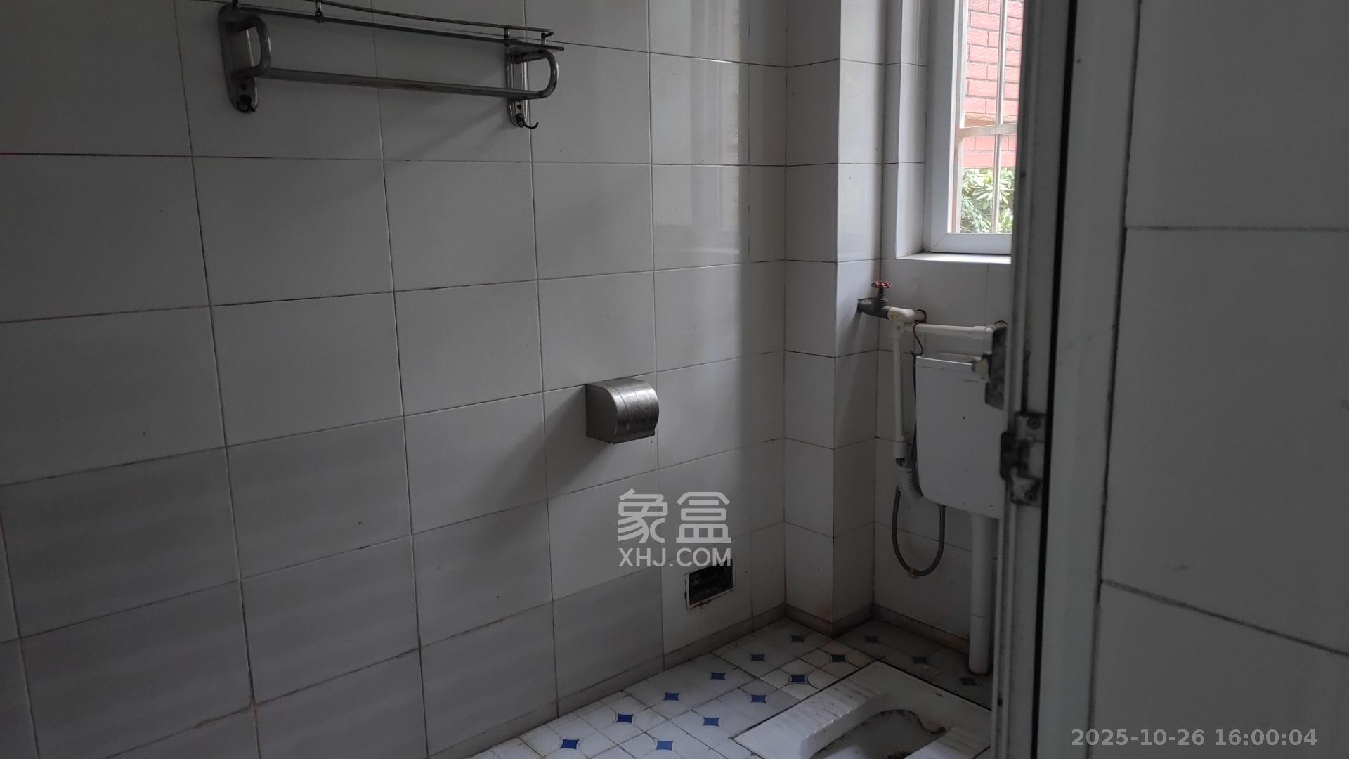 鄱阳小区  2室1厅1卫    1300.0元/月室内图