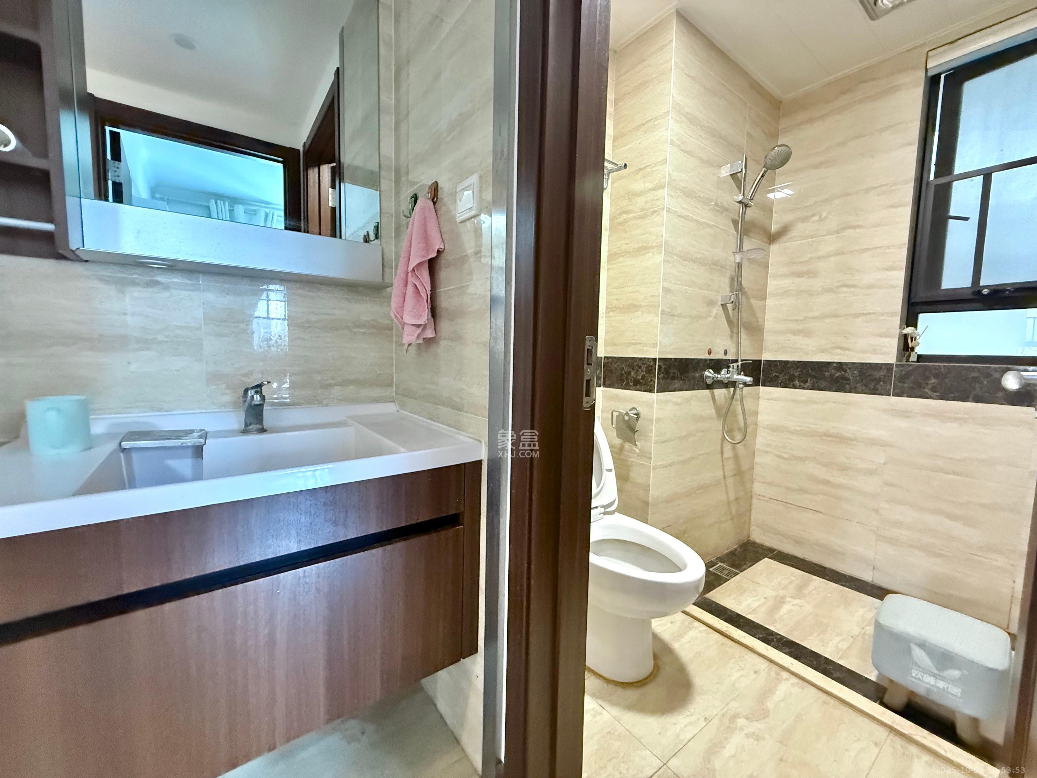 万科里金域国际  3室2厅2卫    3300.0元/月室内图