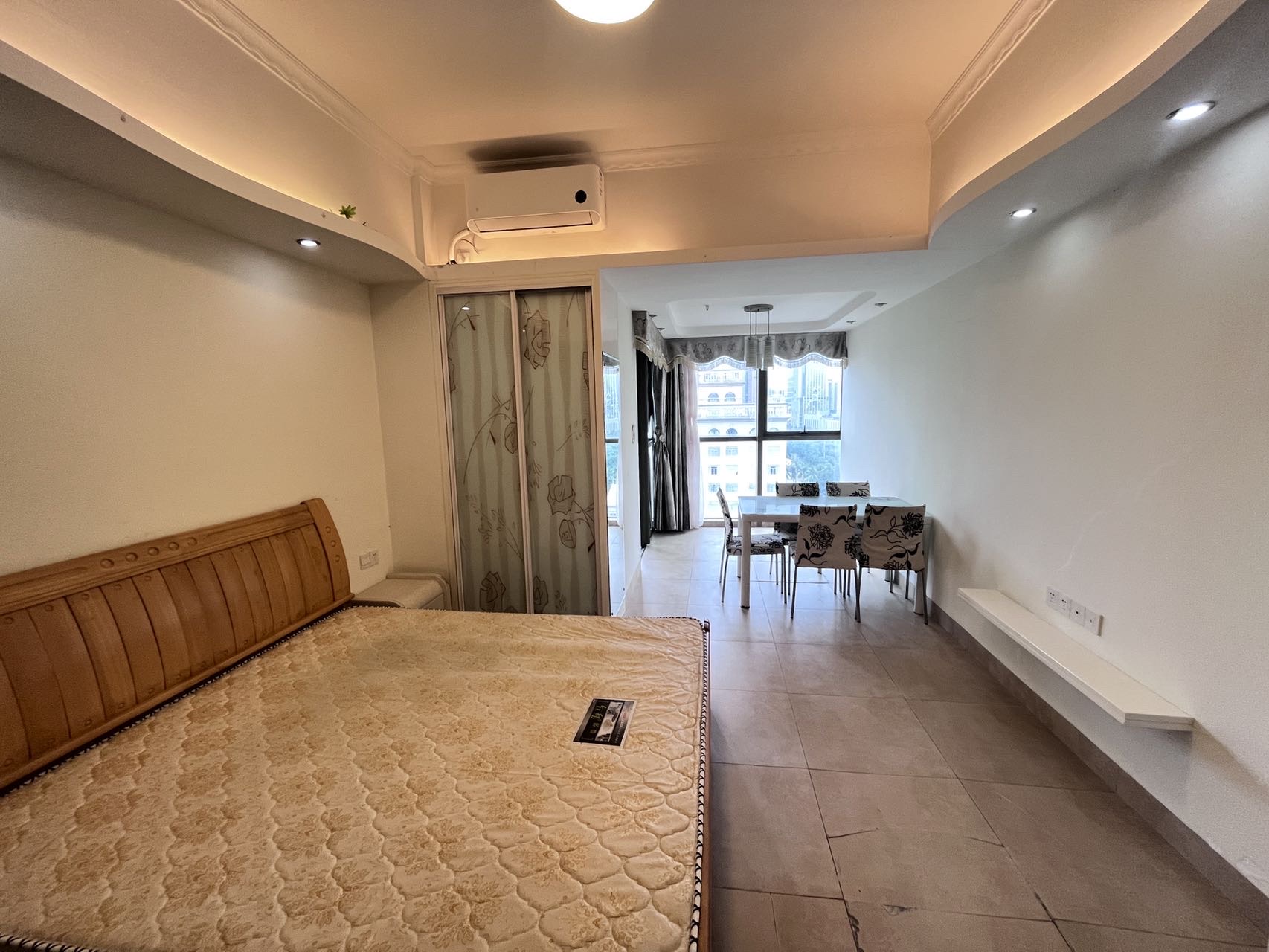 海岸壹号  1室1厅1卫    2500.0元/月 海岸壹号  1室1厅1卫    2500.0元/月