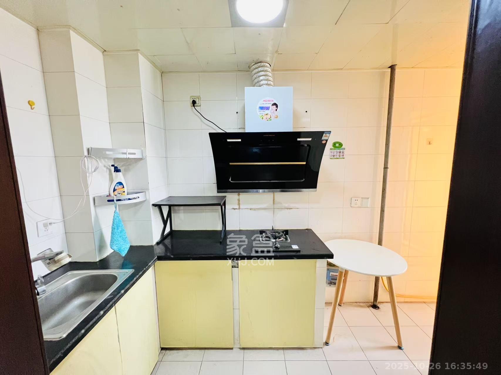 白沙晶城  1室1厅1卫    1900.0元/月 白沙晶城  1室1厅1卫    1900.0元/月室内图