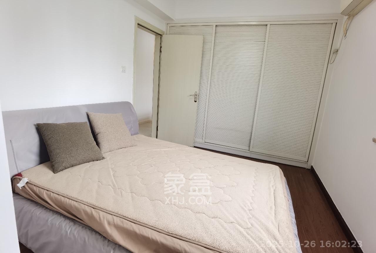 西子一间  2室1厅1卫    2200.0元/月室内图