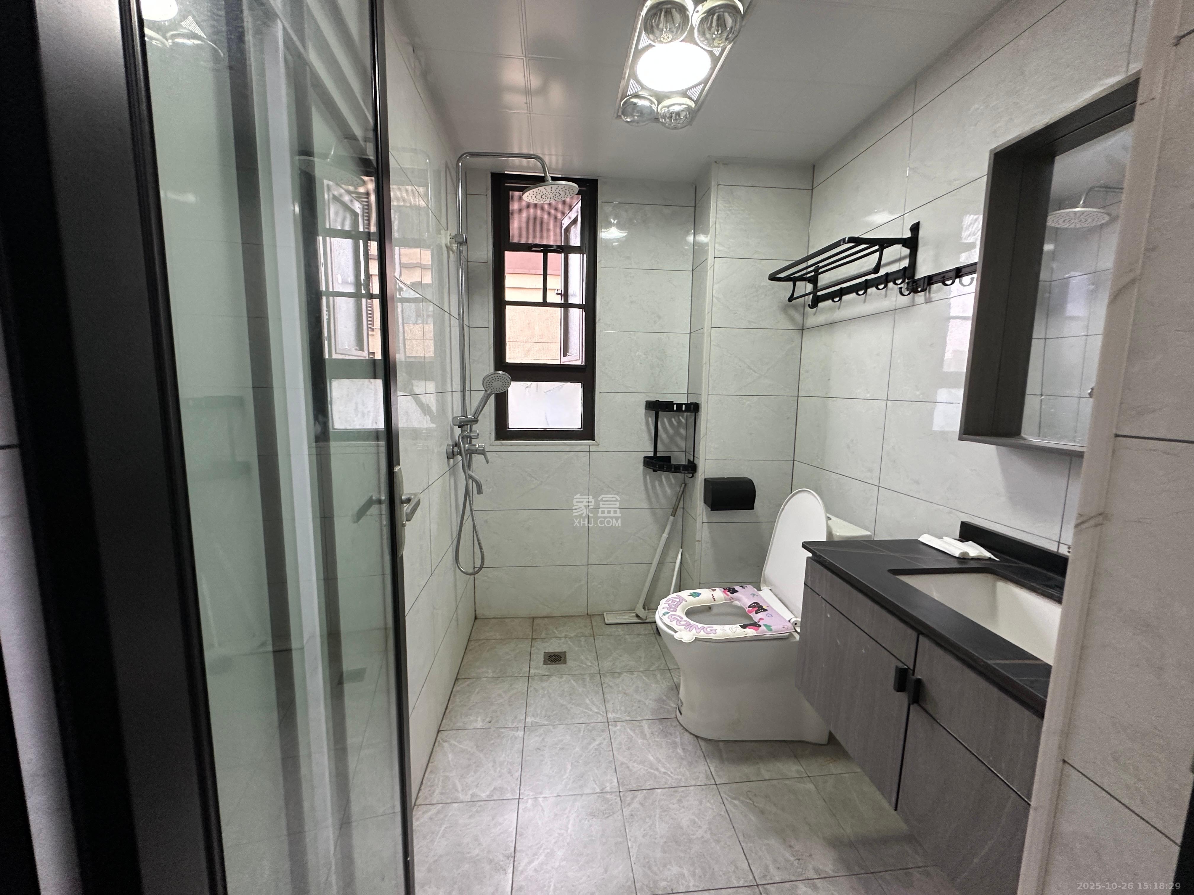 鑫苑木莲世家  3室2厅2卫    2800.0元/月室内图