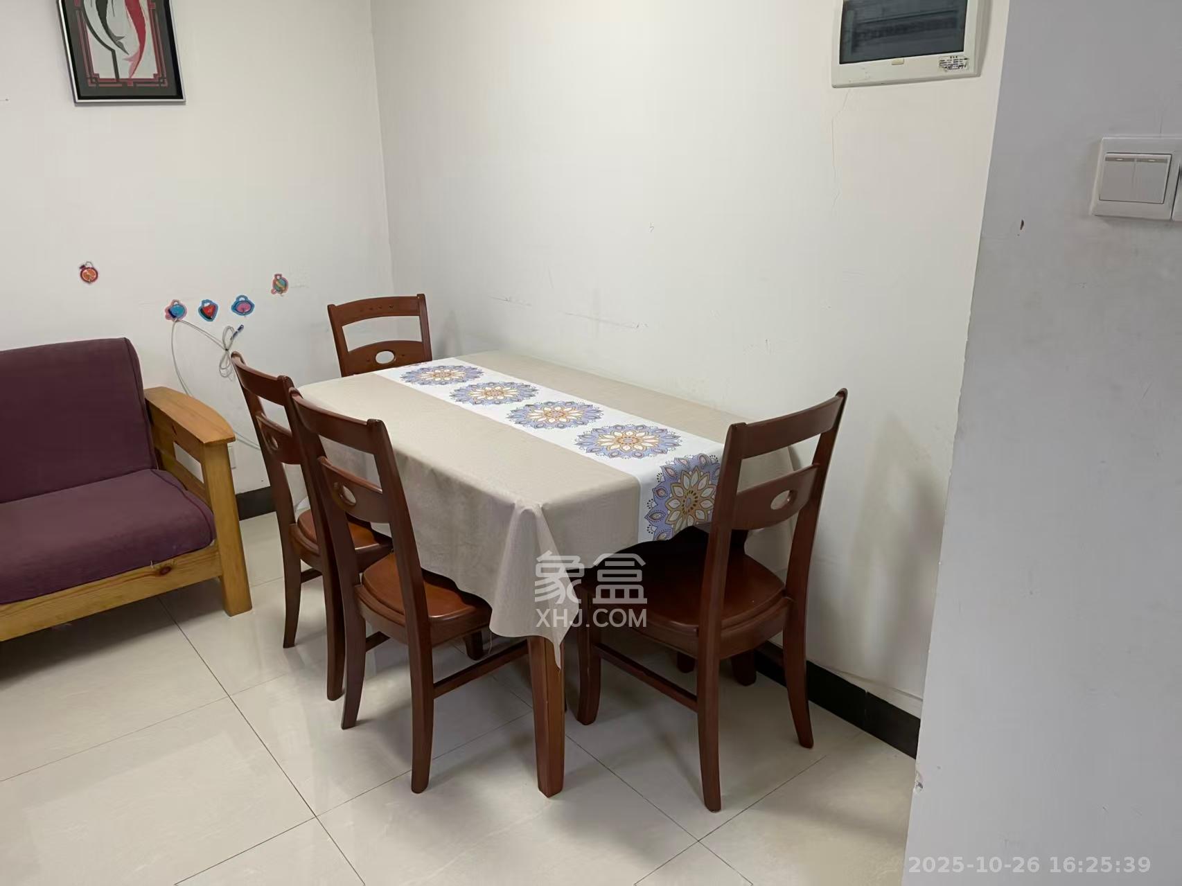 月湖兰庭  2室1厅1卫    2000.0元/月 月湖兰庭  2室1厅1卫    2000.0元/月室内图