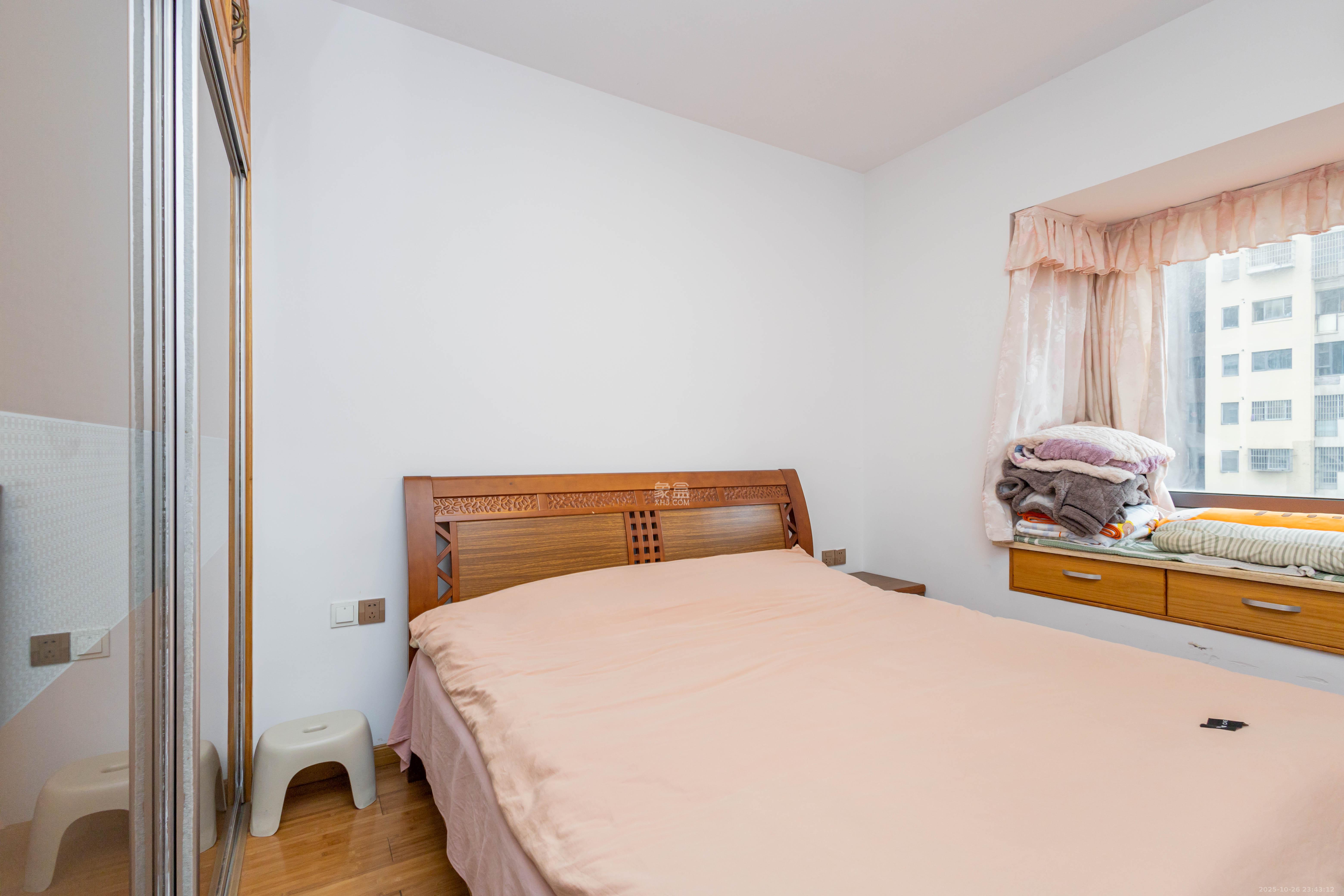 中国铁建国际城一期  3室2厅1卫    49.0万卧室