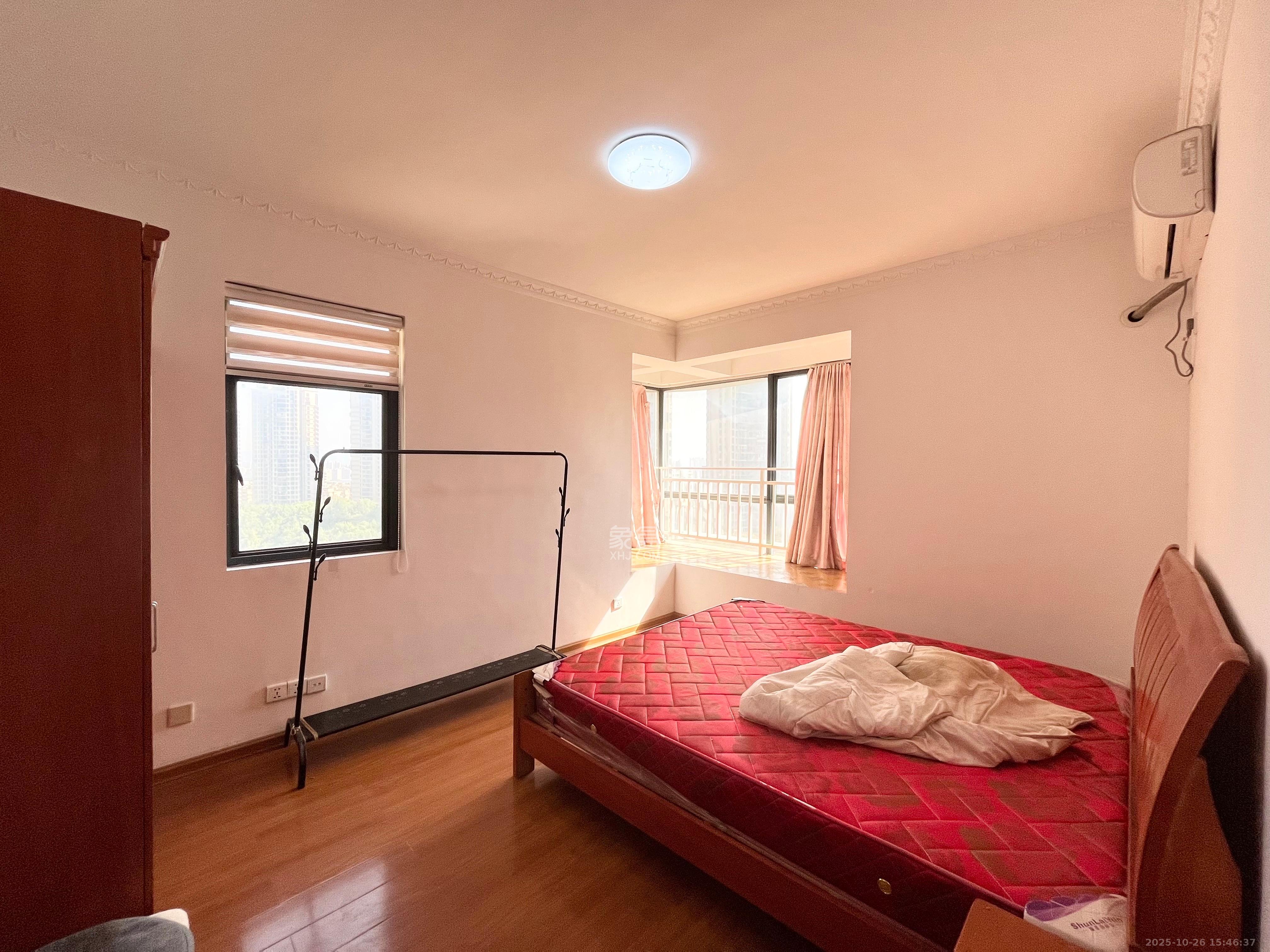 保利麓谷林语F区 1室2厅1卫 2500.0元/月 保利麓谷林语F区 1室2厅1卫 2500.0元/月室内图