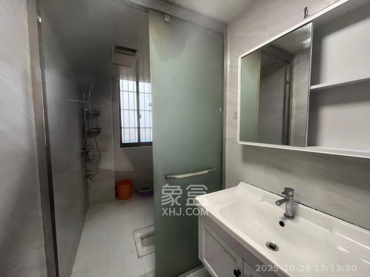 乐尚城  4室2厅1卫    3000.0元/月 乐尚城  4室2厅1卫    3000.0元/月室内图