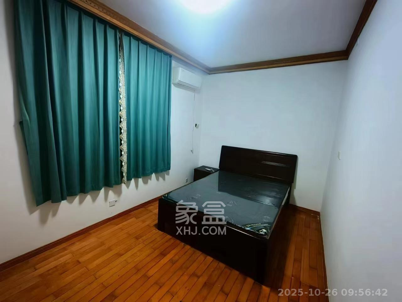 桔园小区1-8片 3室2厅2卫 2200.0元/月 桔园小区1-8片 3室2厅2卫 2200.0元/月室内图