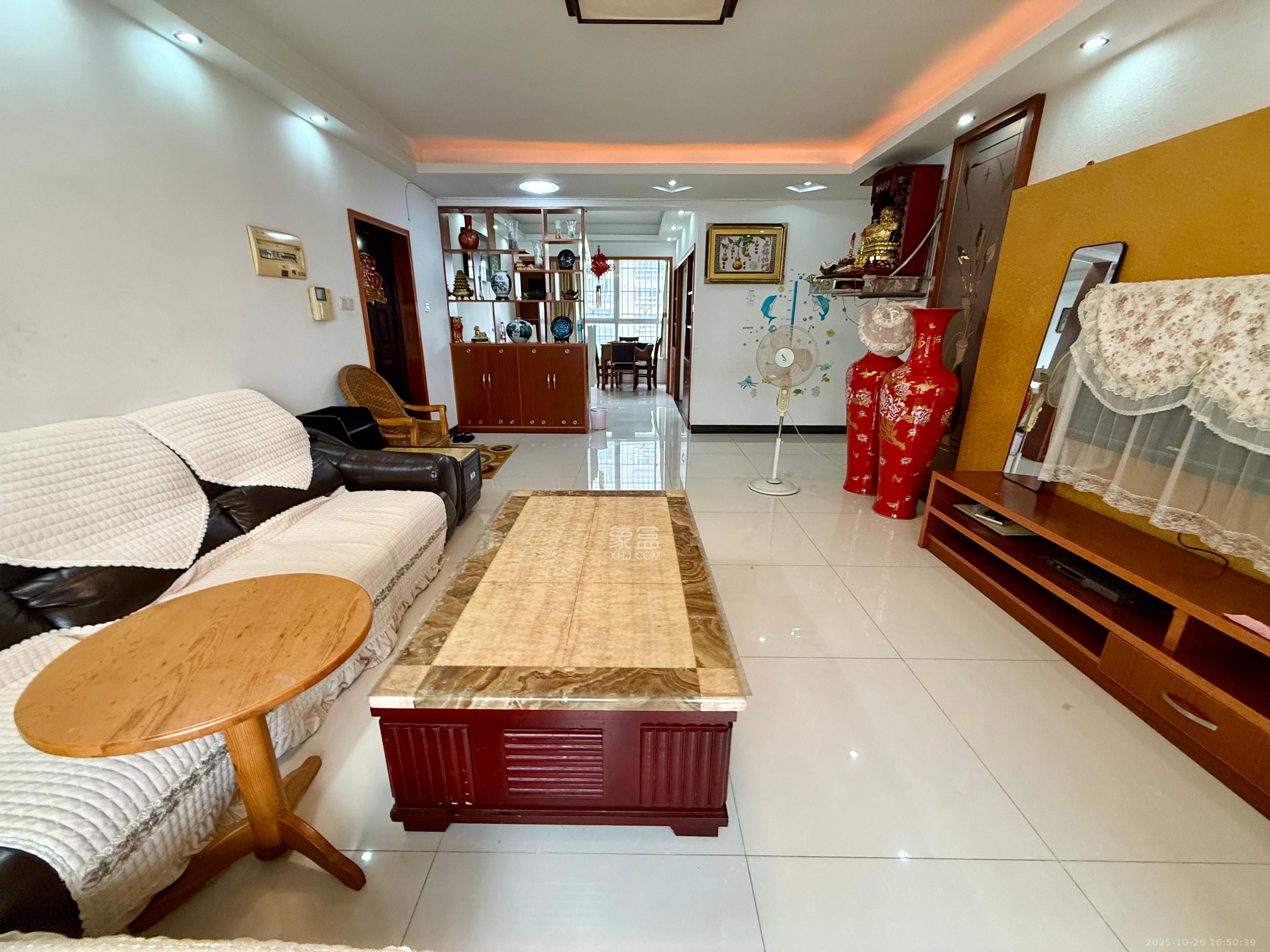 月湖兰庭 2室2厅2卫 2500.0元/月 月湖兰庭 2室2厅2卫 2500.0元/月室内图