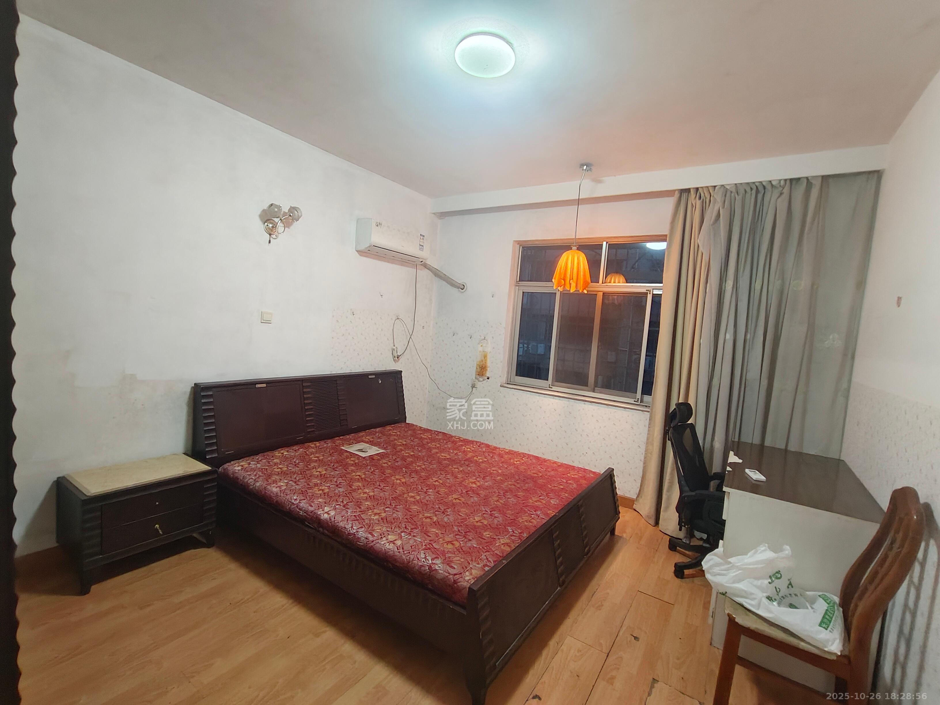 通发公寓 3室2厅1卫 2000.0元/月 通发公寓 3室2厅1卫 2000.0元/月室内图