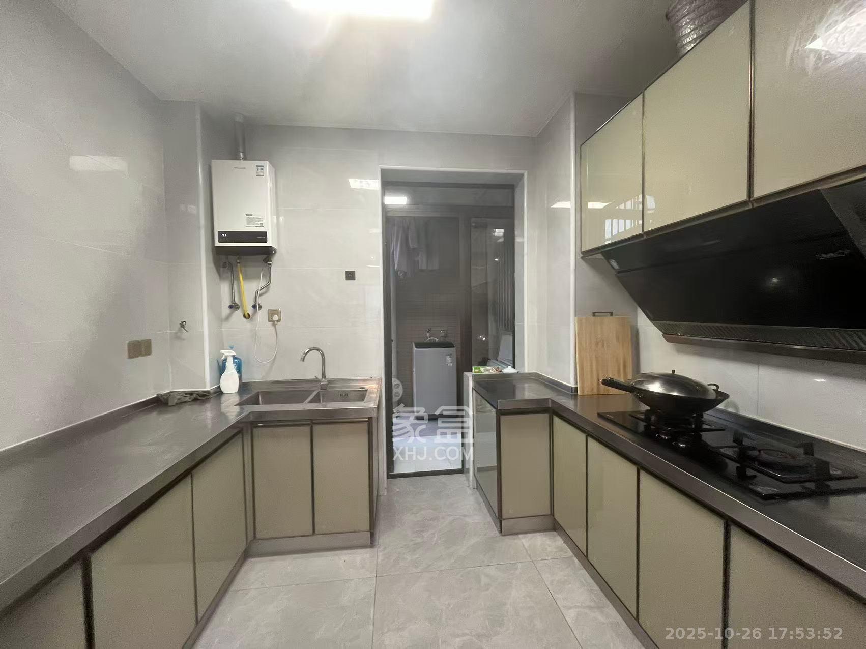 乐尚城  4室2厅1卫    3000.0元/月 乐尚城  4室2厅1卫    3000.0元/月室内图