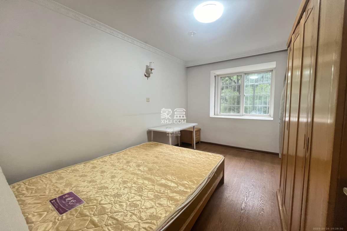 龙王港社区 2室1厅1卫 2100.0元/月 龙王港社区 2室1厅1卫 2100.0元/月室内图