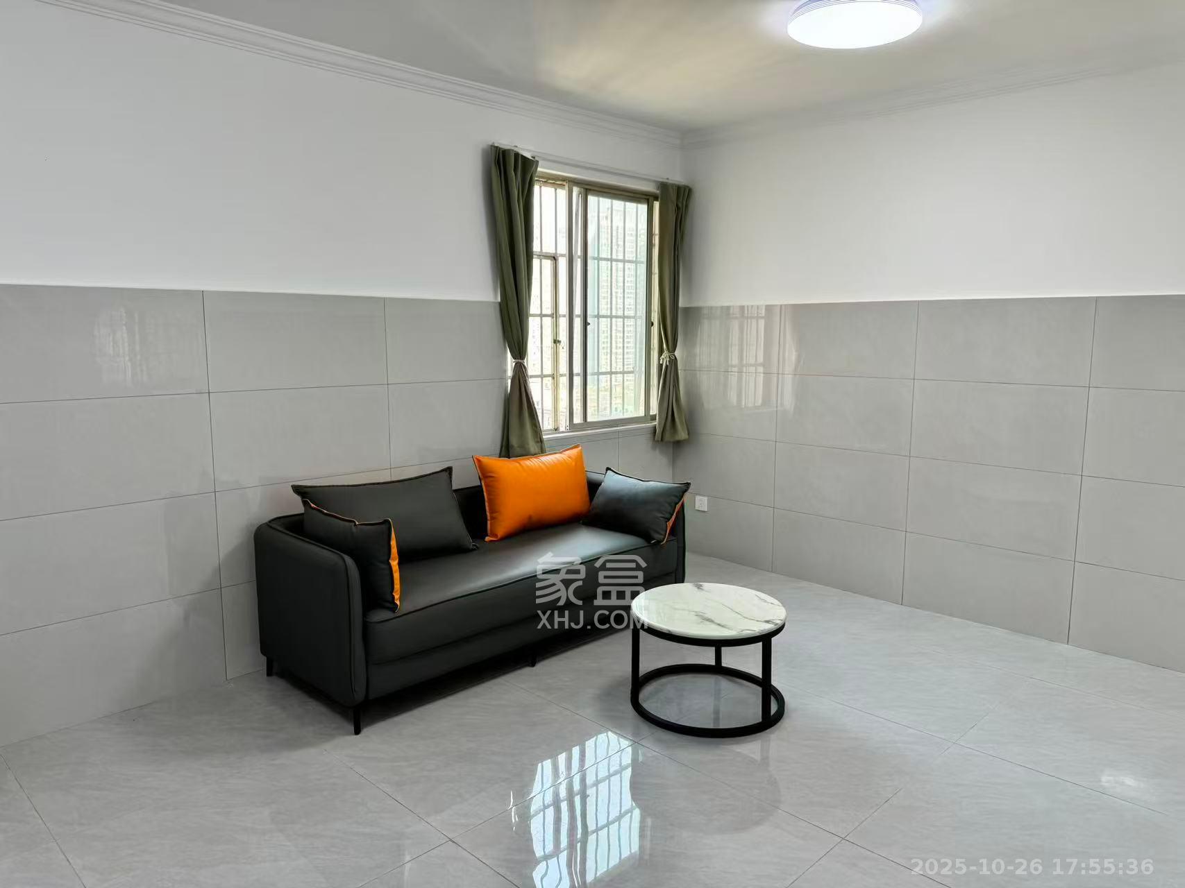 城市花园  2室2厅2卫    2500.0元/月室内图1