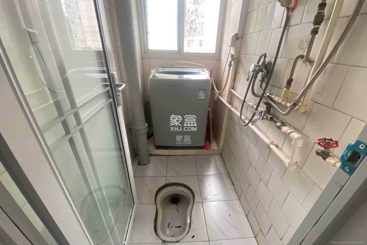 长坡社区 2室1厅1卫 2000.0元/月 长坡社区 2室1厅1卫 2000.0元/月室内图