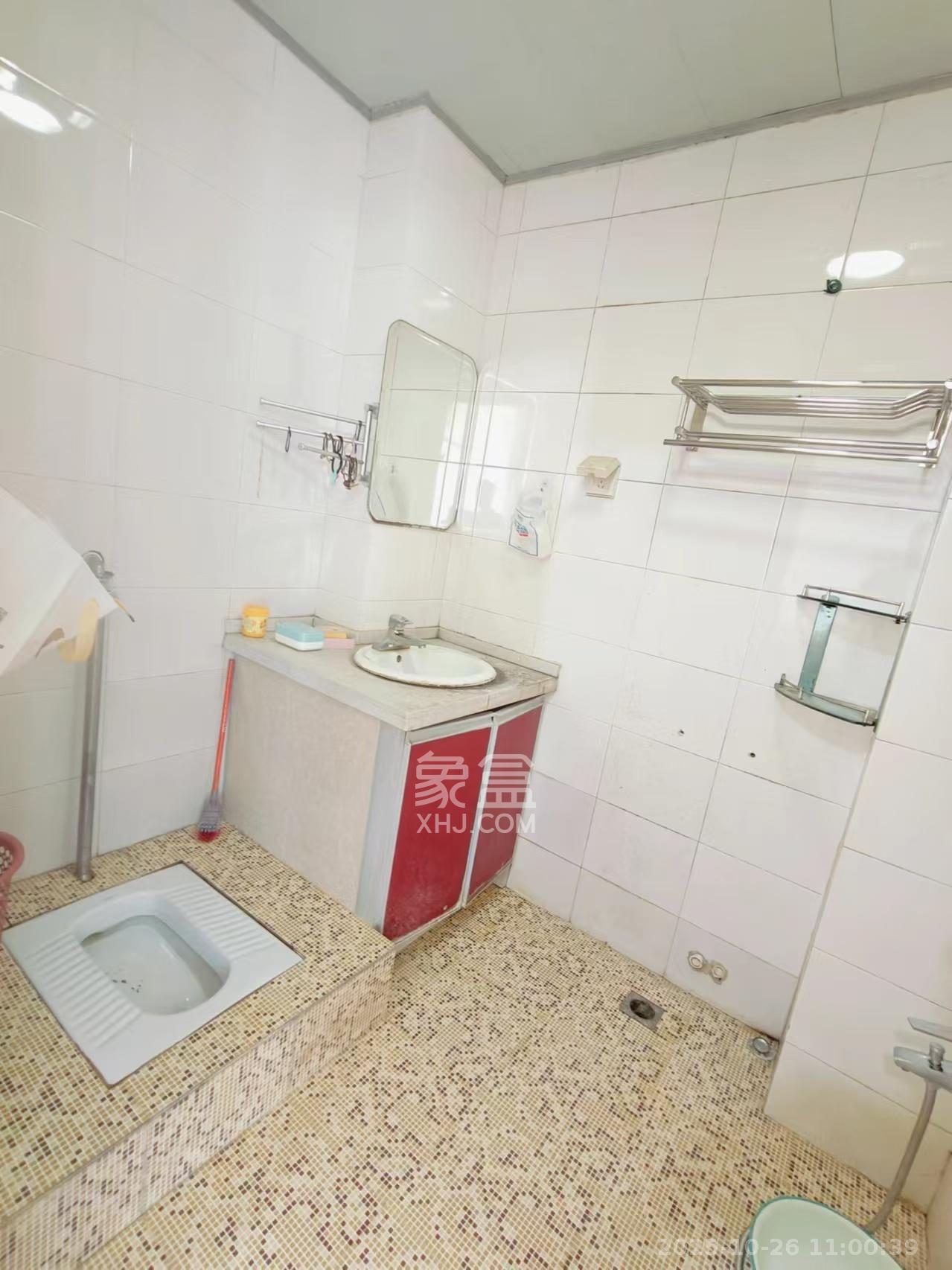 湘域中央  2室2厅1卫    2500.0元/月 湘域中央  2室2厅1卫    2500.0元/月室内图